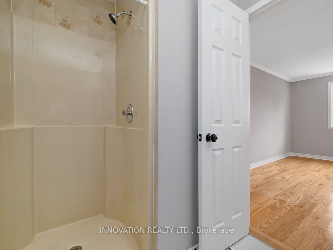 2 Chickasaw Crescent Property Photo 13