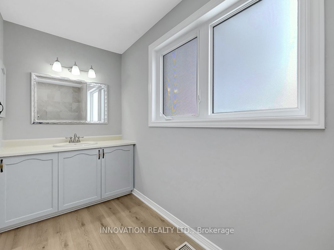 2 Chickasaw Crescent Property Photo 17