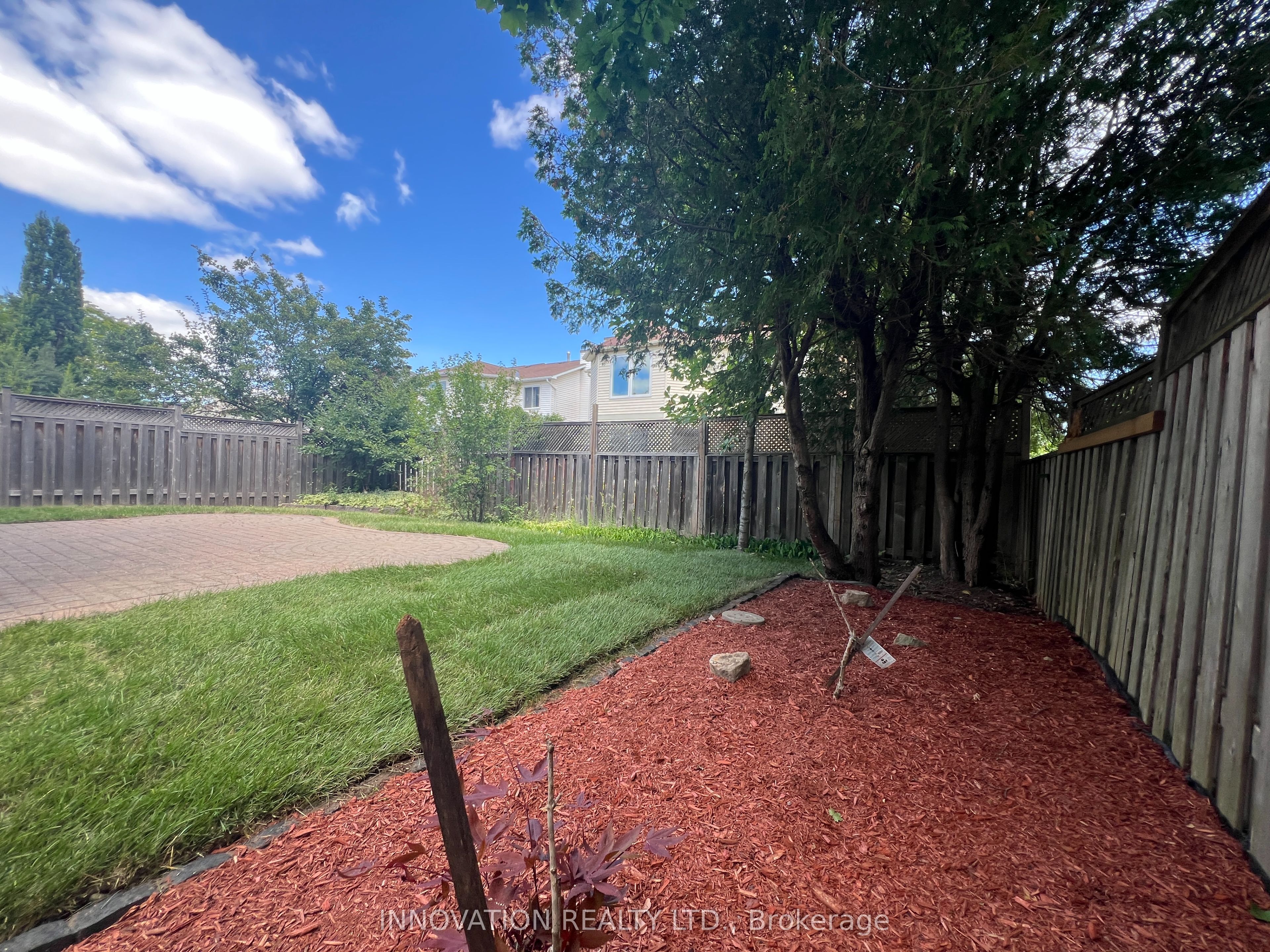 2 Chickasaw Crescent Property Photo 25
