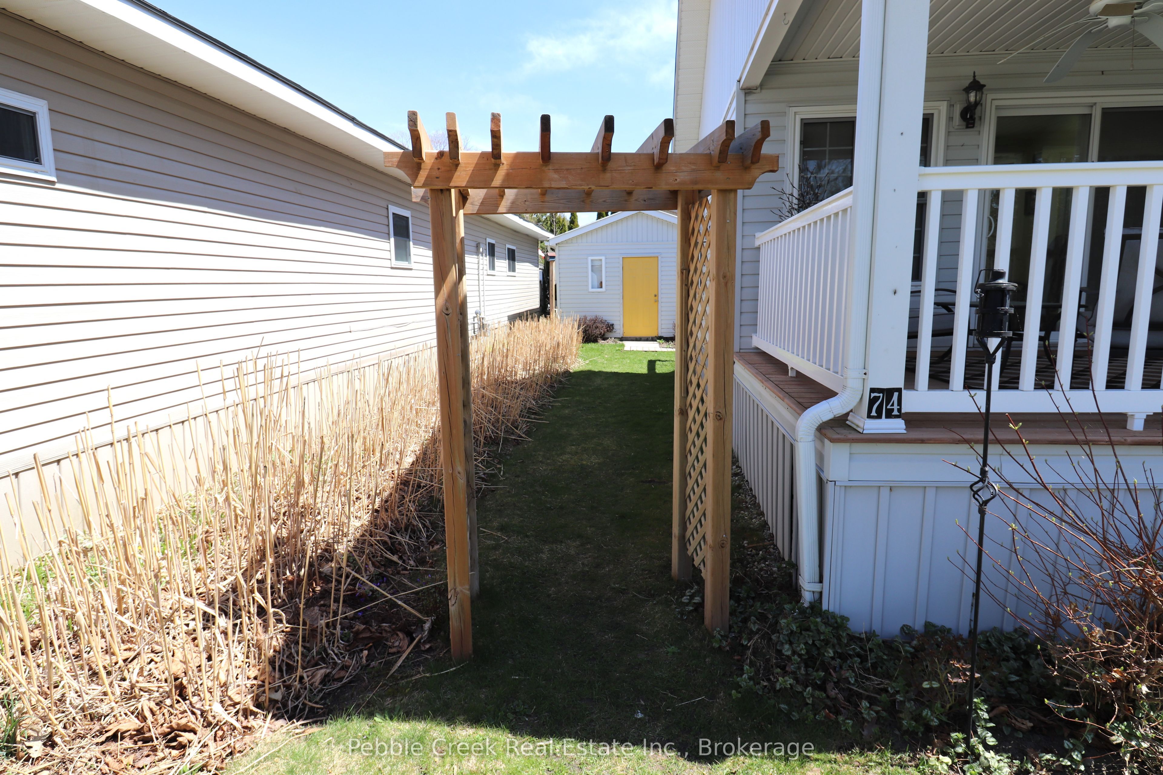 74 Iroquois Lane Property Photo 33
