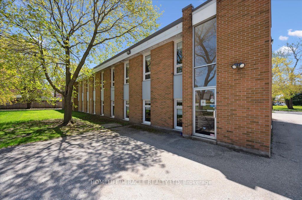 380 Hibernia Street Property Photo 10