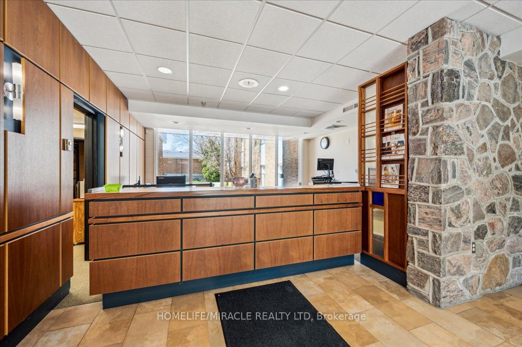 380 Hibernia Street Property Photo 17