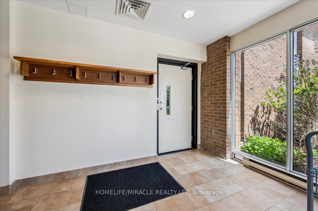380 Hibernia Street Property Photo 28