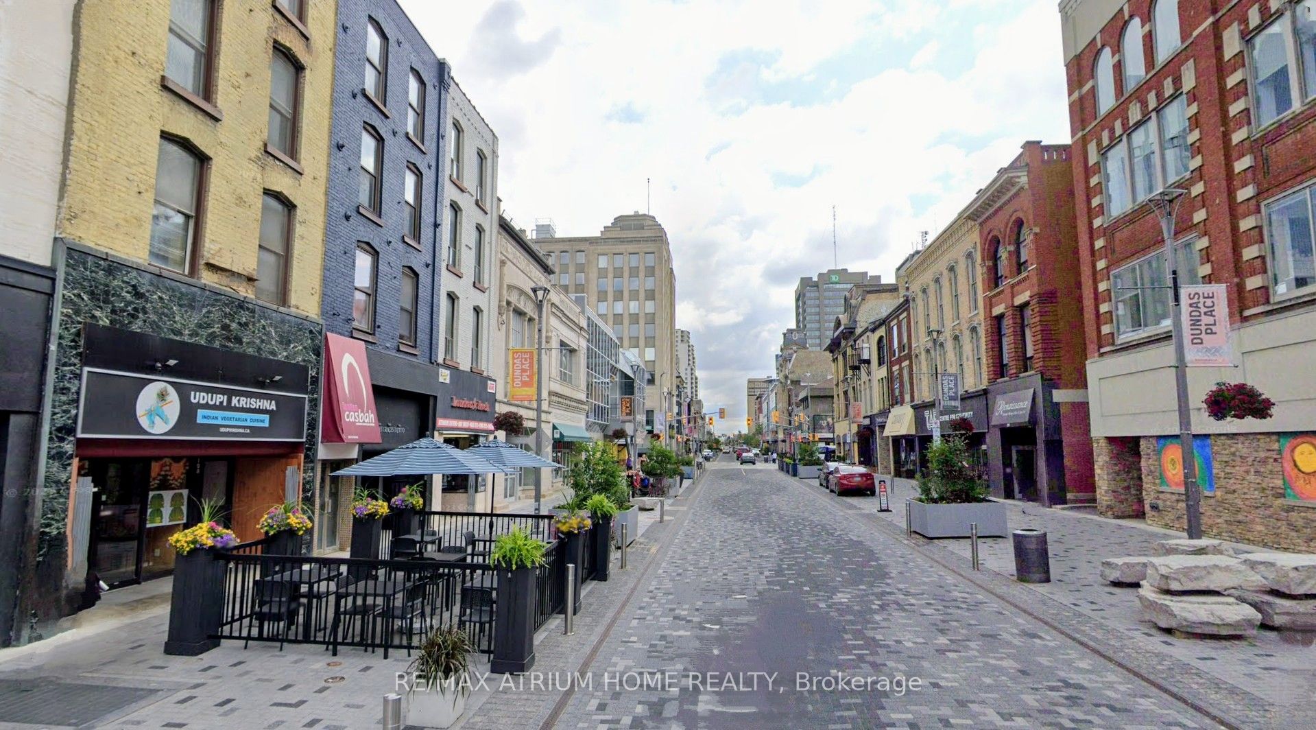 198 Dundas Street Property Photo 2
