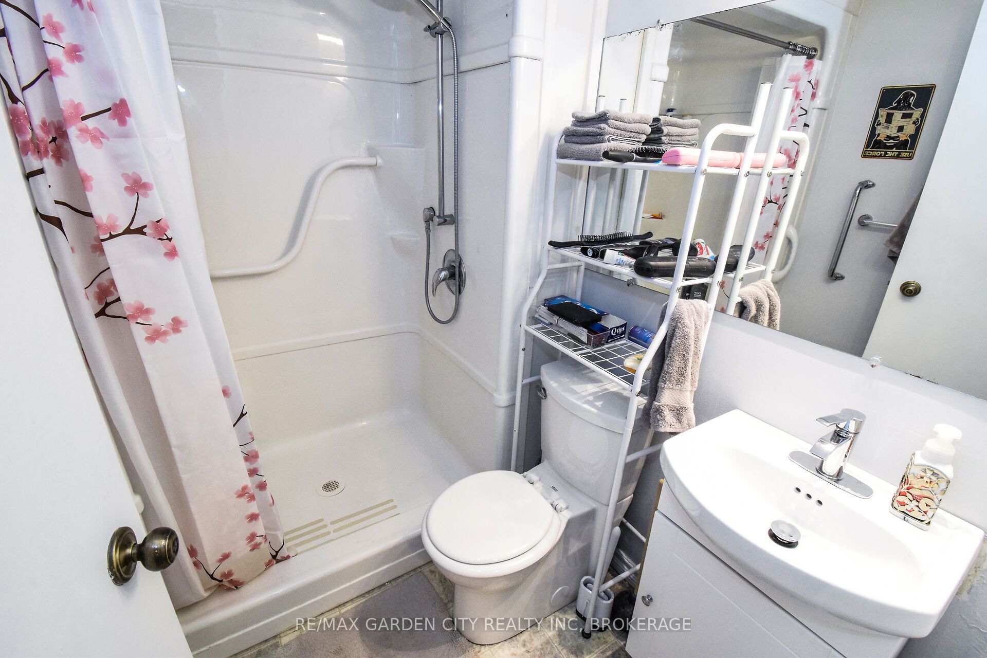 359 Geneva Street 811 Property Photo 14