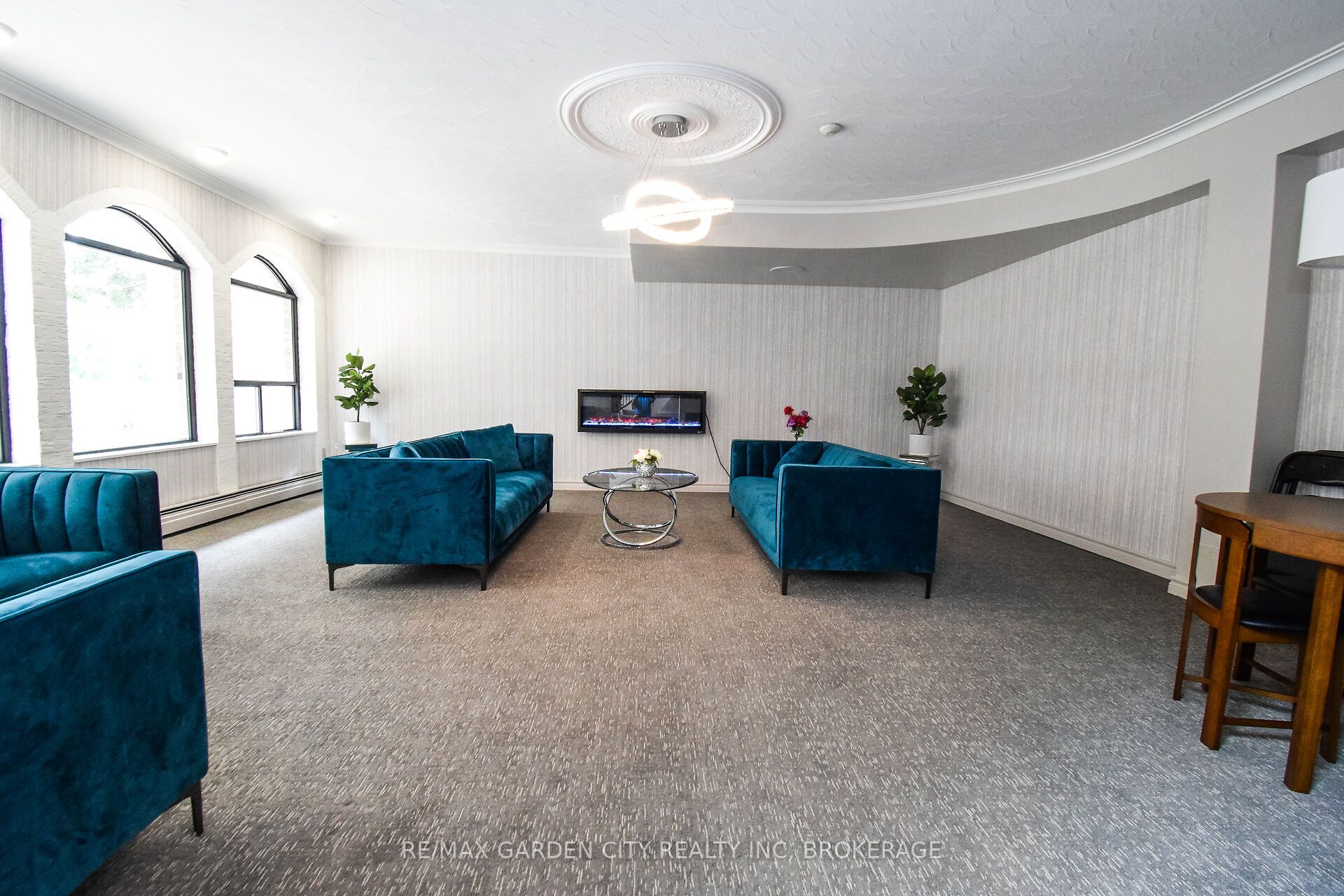 359 Geneva Street 811 Property Photo 28