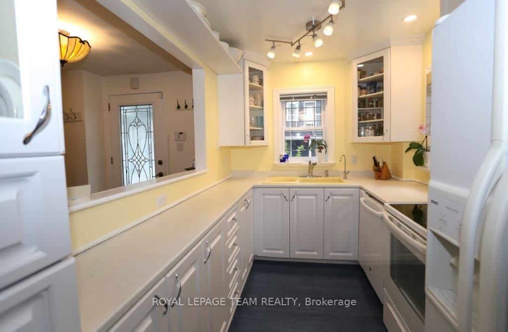 16 Gwynne Avenue Property Photo 5