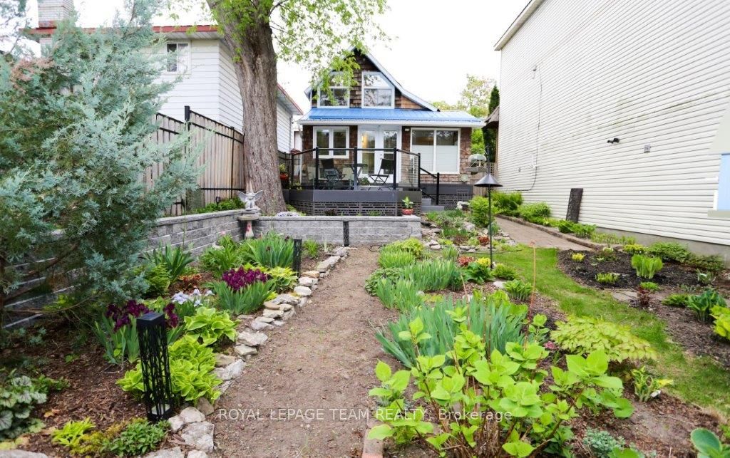 16 Gwynne Avenue Property Photo 24