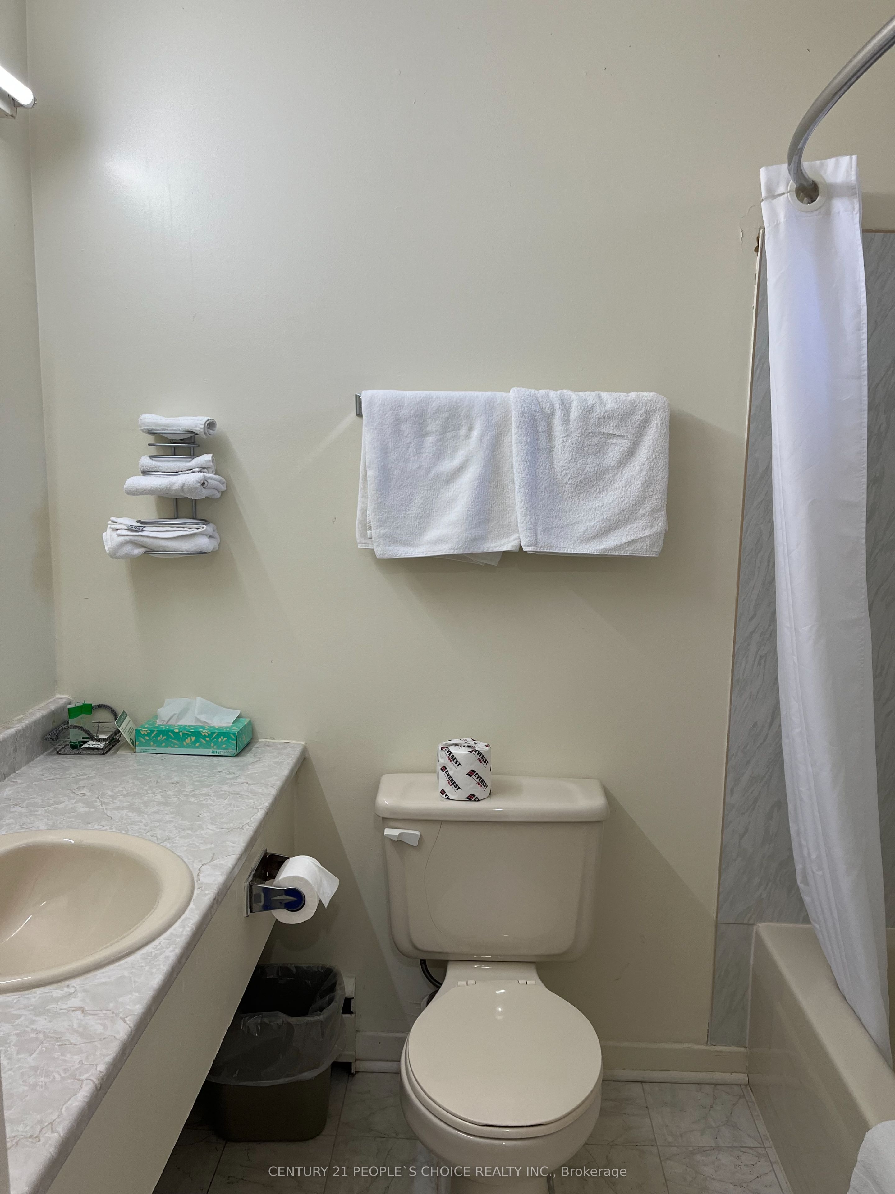 780 King Street W Property Photo 22