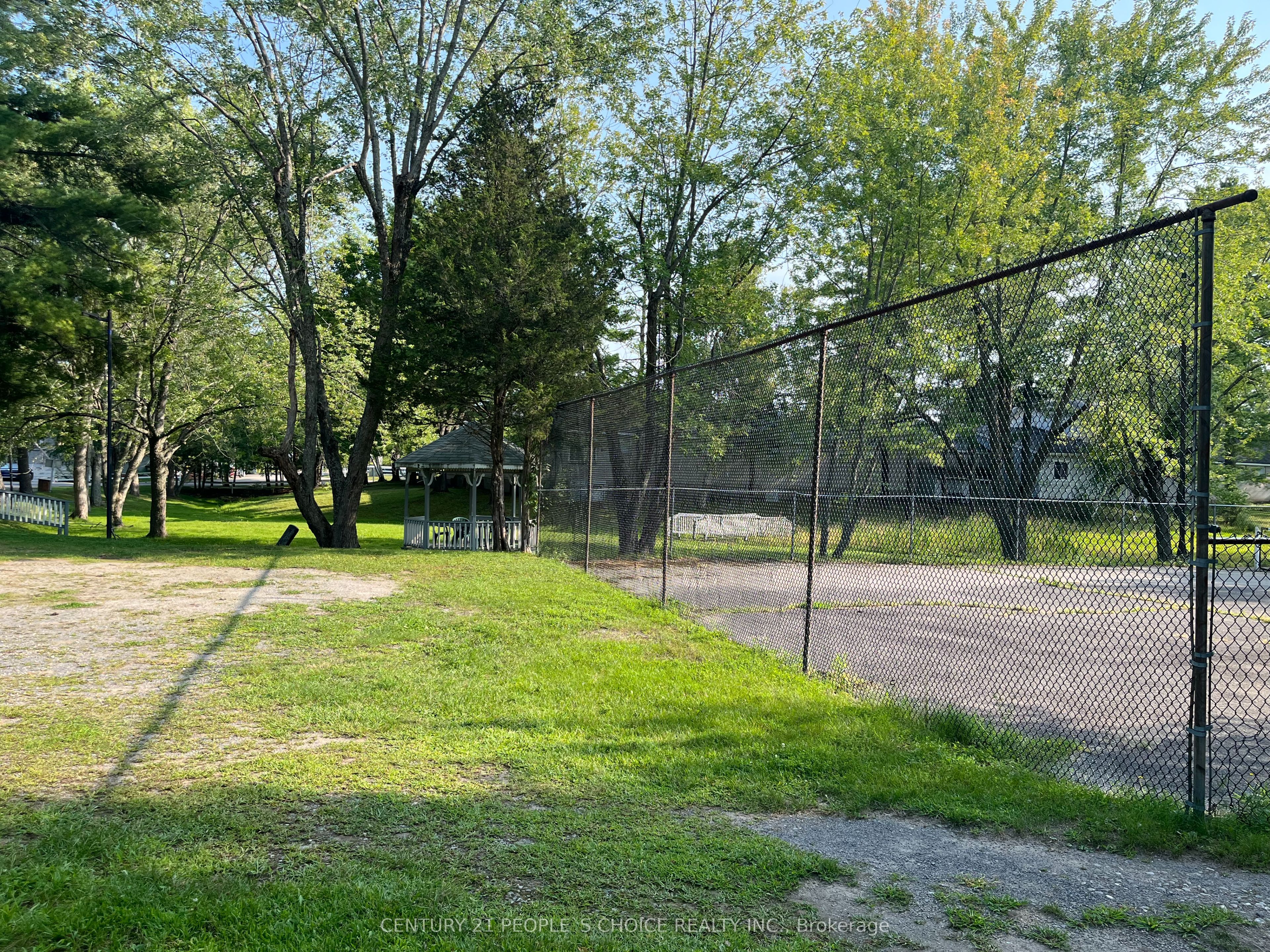 780 King Street W Property Photo 34