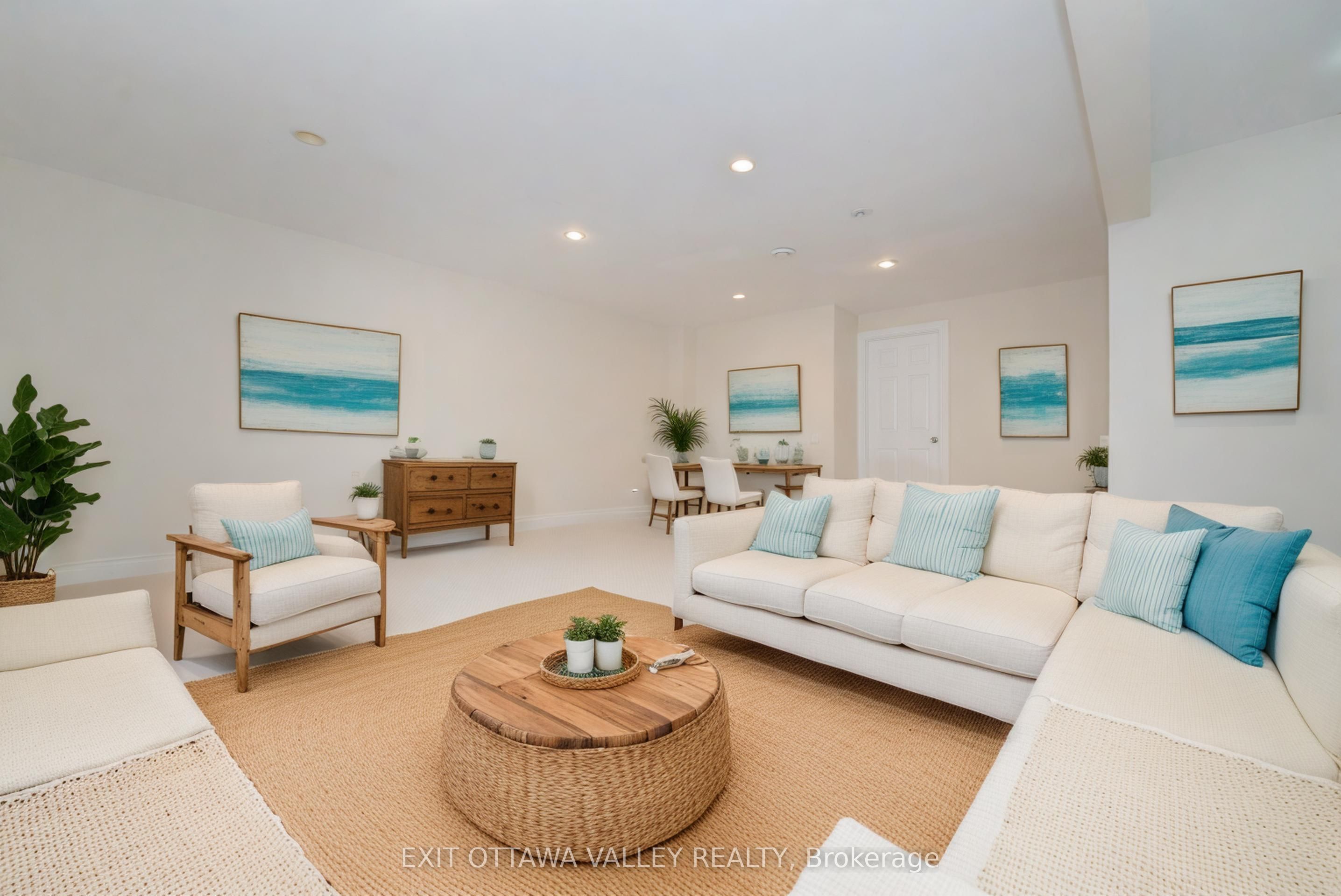 2059 Sandstone Crescent Property Photo 16