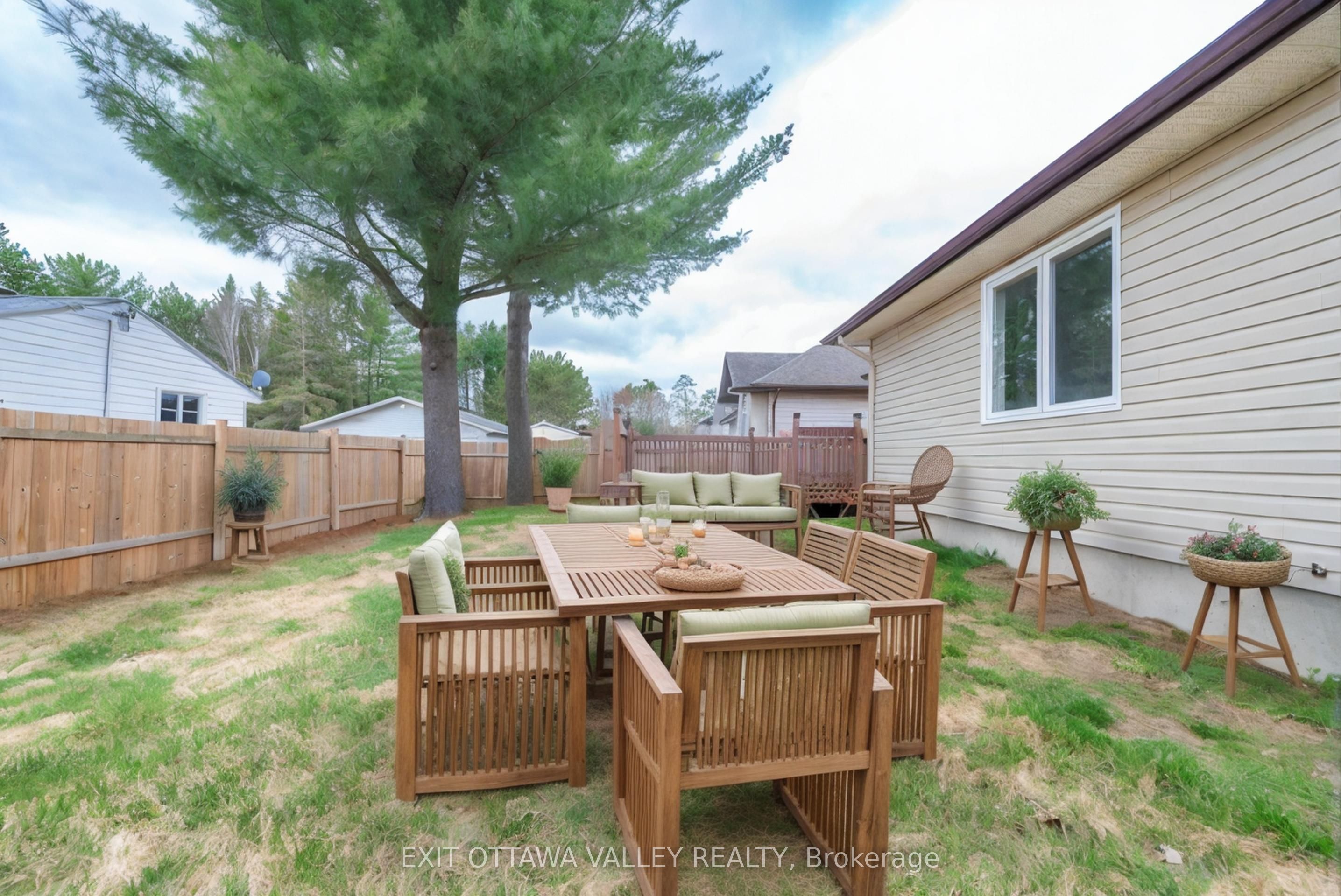 2059 Sandstone Crescent Property Photo 22
