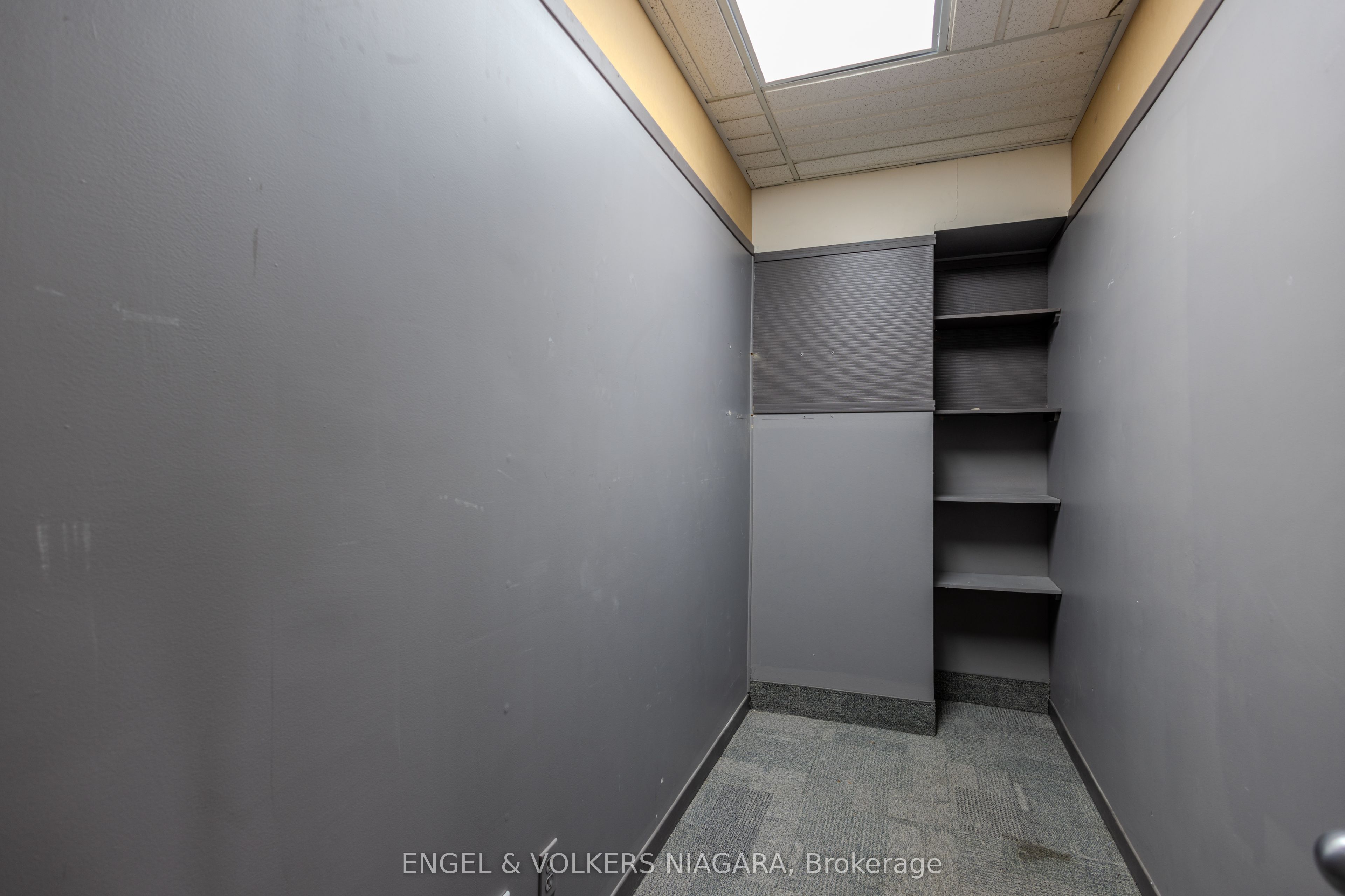 4796 Victoria Ave Avenue Property Photo 7