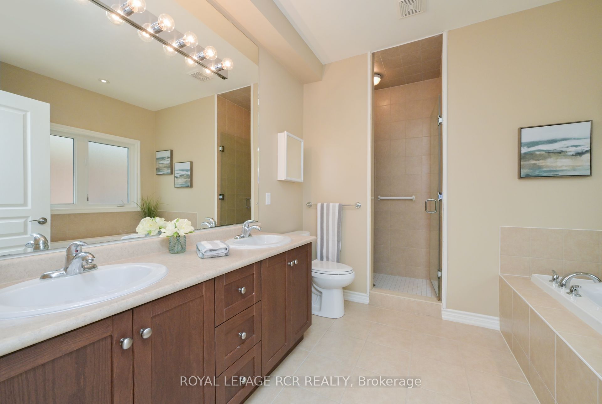200 Kingfisher Drive 155 Property Photo 19