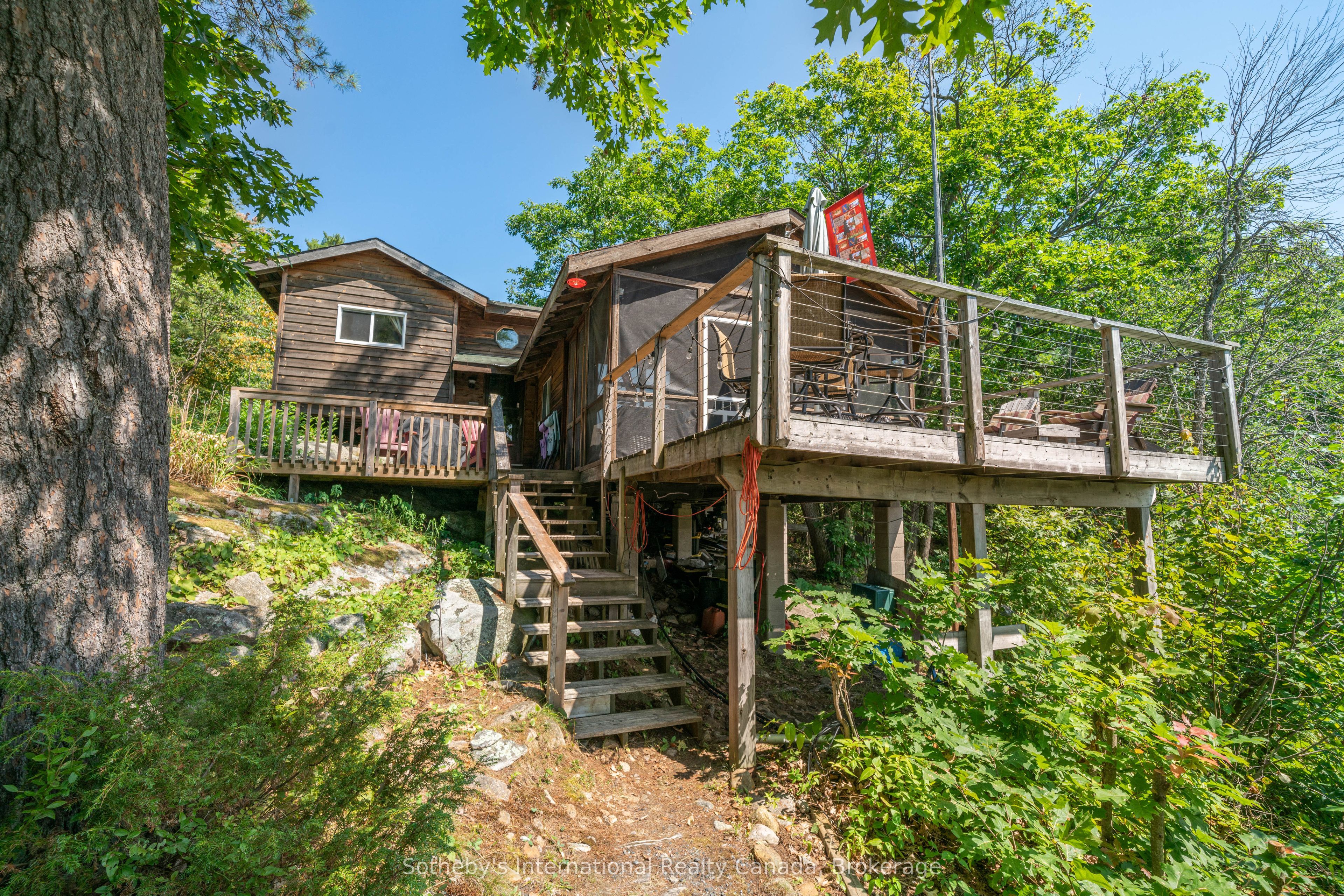 20 A65 Island Property Photo 4