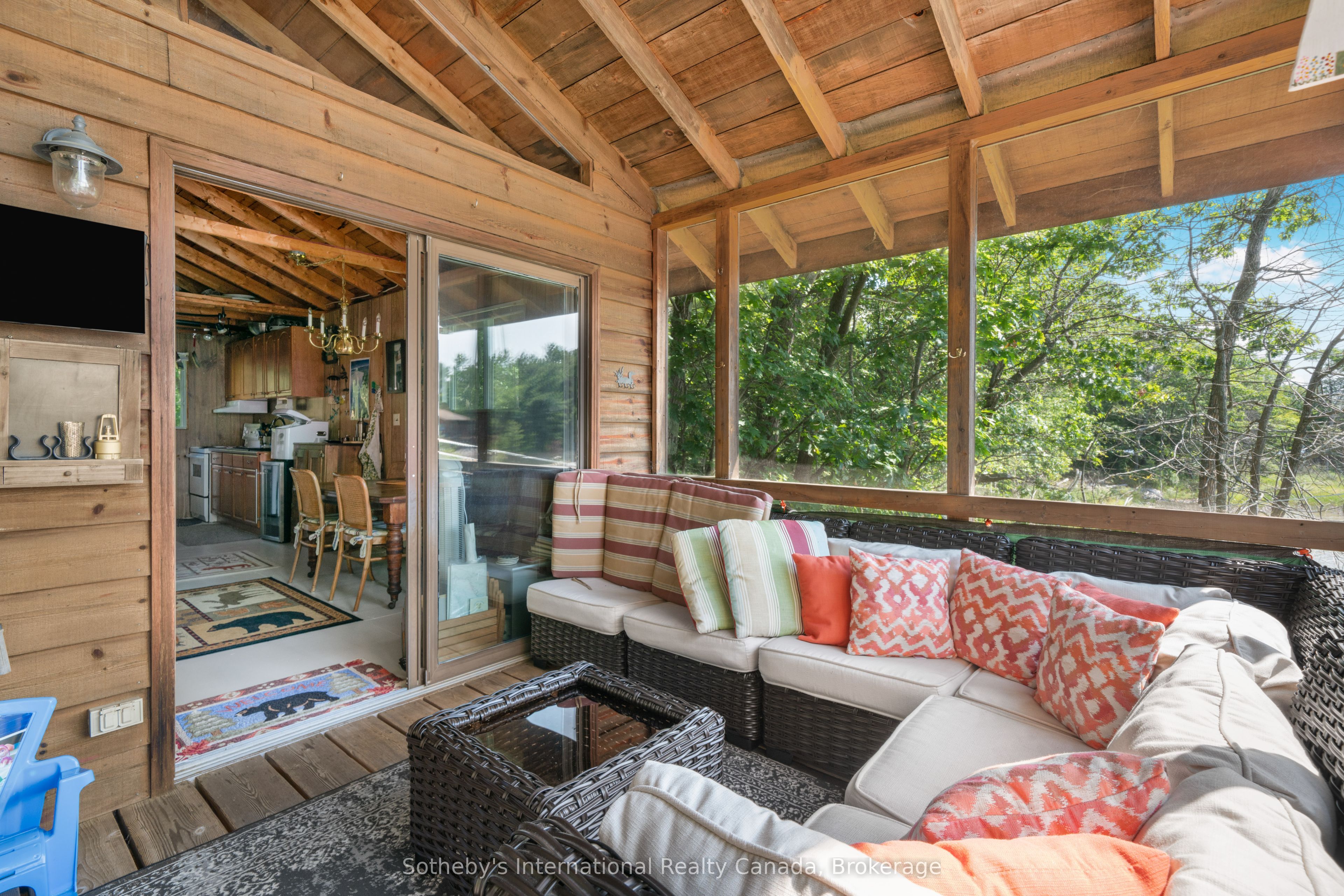 20 A65 Island Property Photo 12