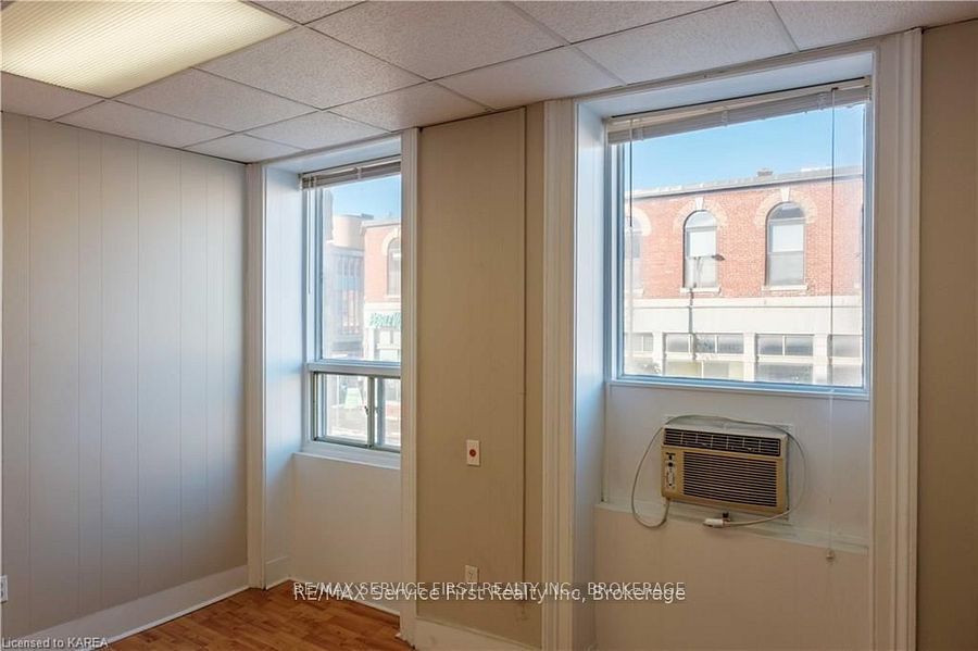 159 Wellington Street Unit 3 Property Photo 4