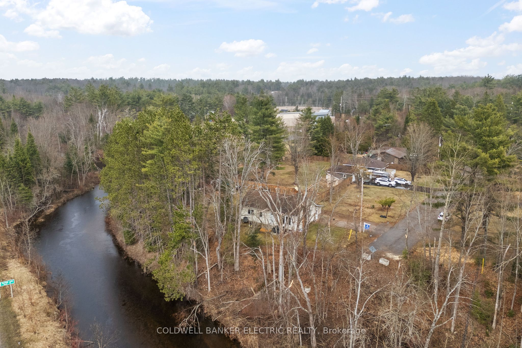 58 River St Property Photo