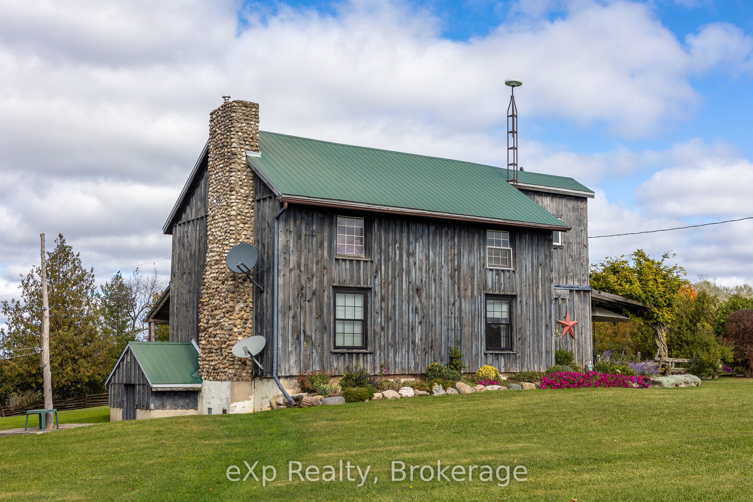 084672 Sideroad 6 N/a Property Photo 2