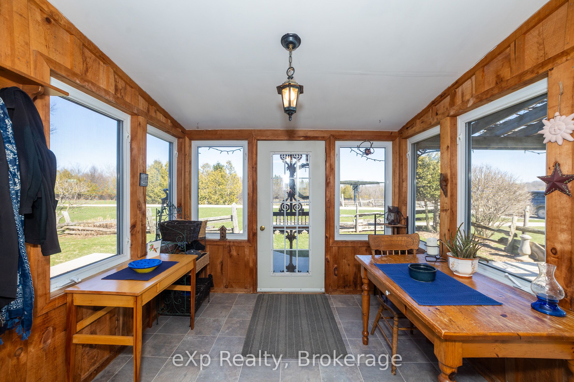 084672 Sideroad 6 N/a Property Photo 5