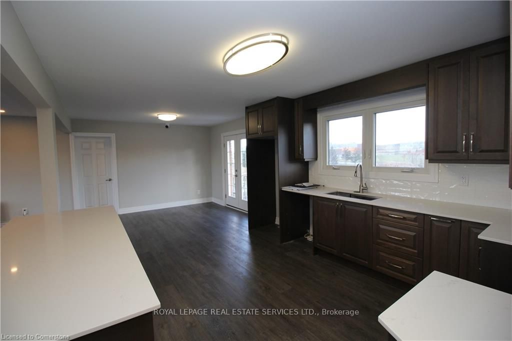 31 Glover Road Property Photo 10