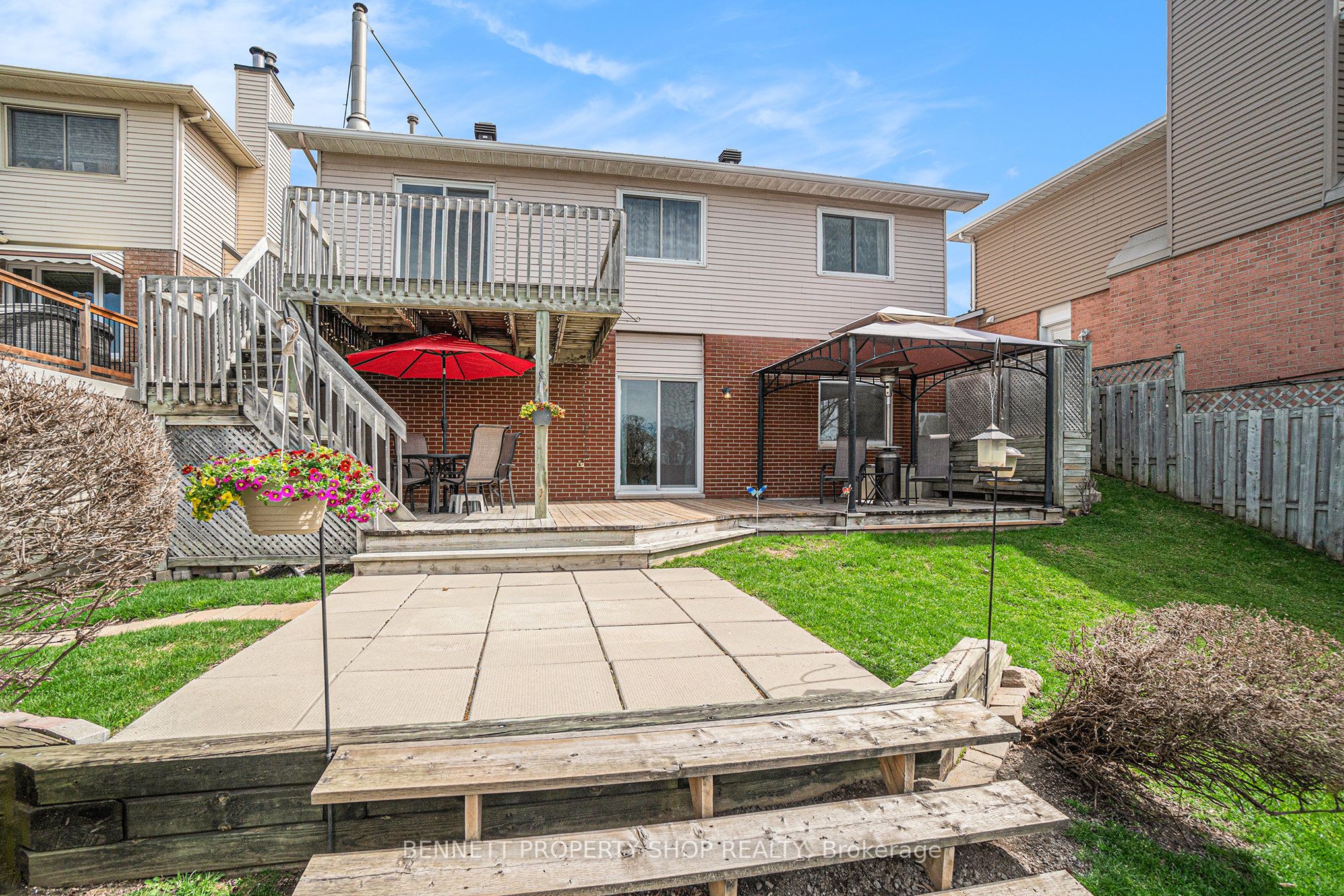 22 Gesner Court Property Photo 1