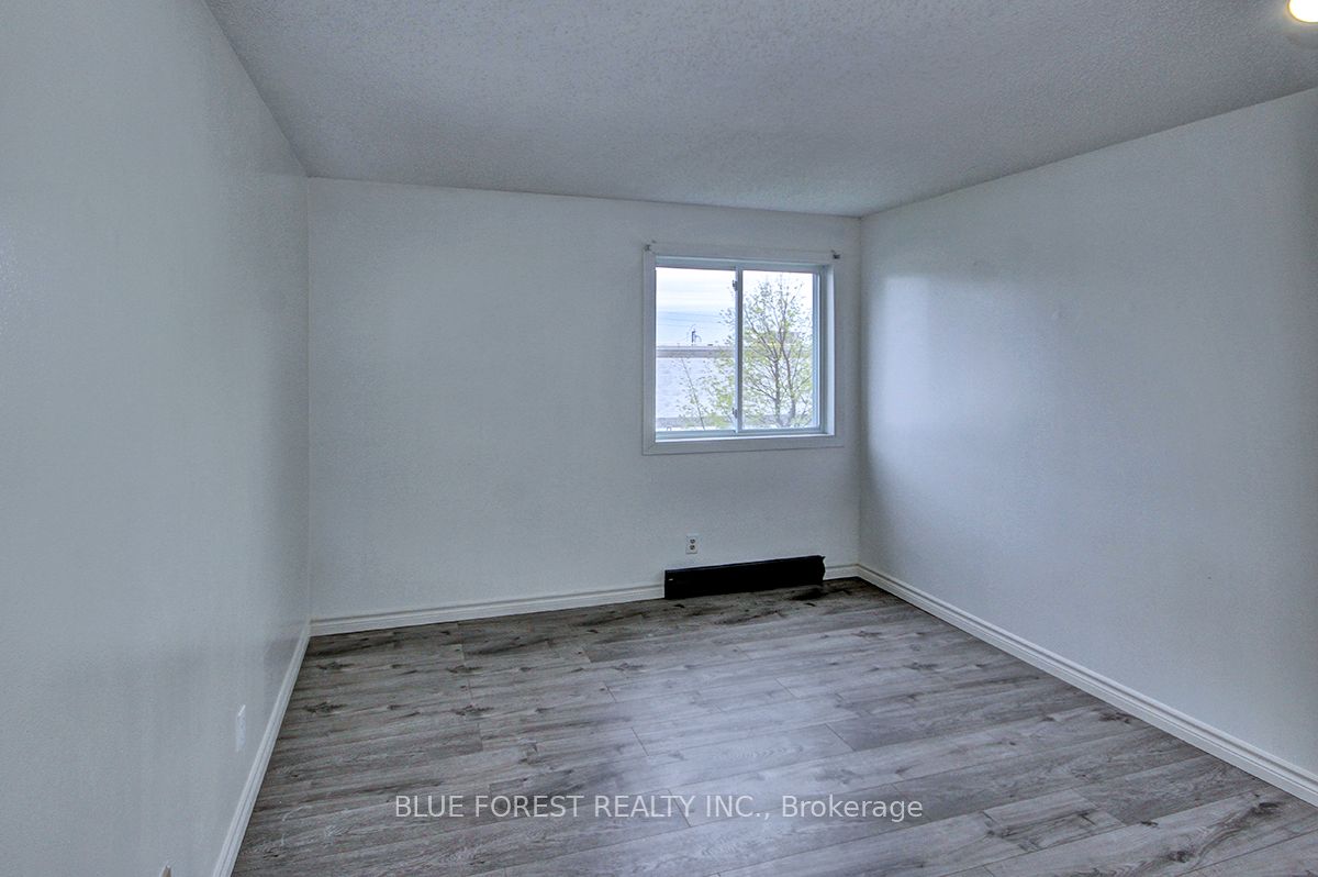 739 Deveron Crescent 209 Property Photo 15