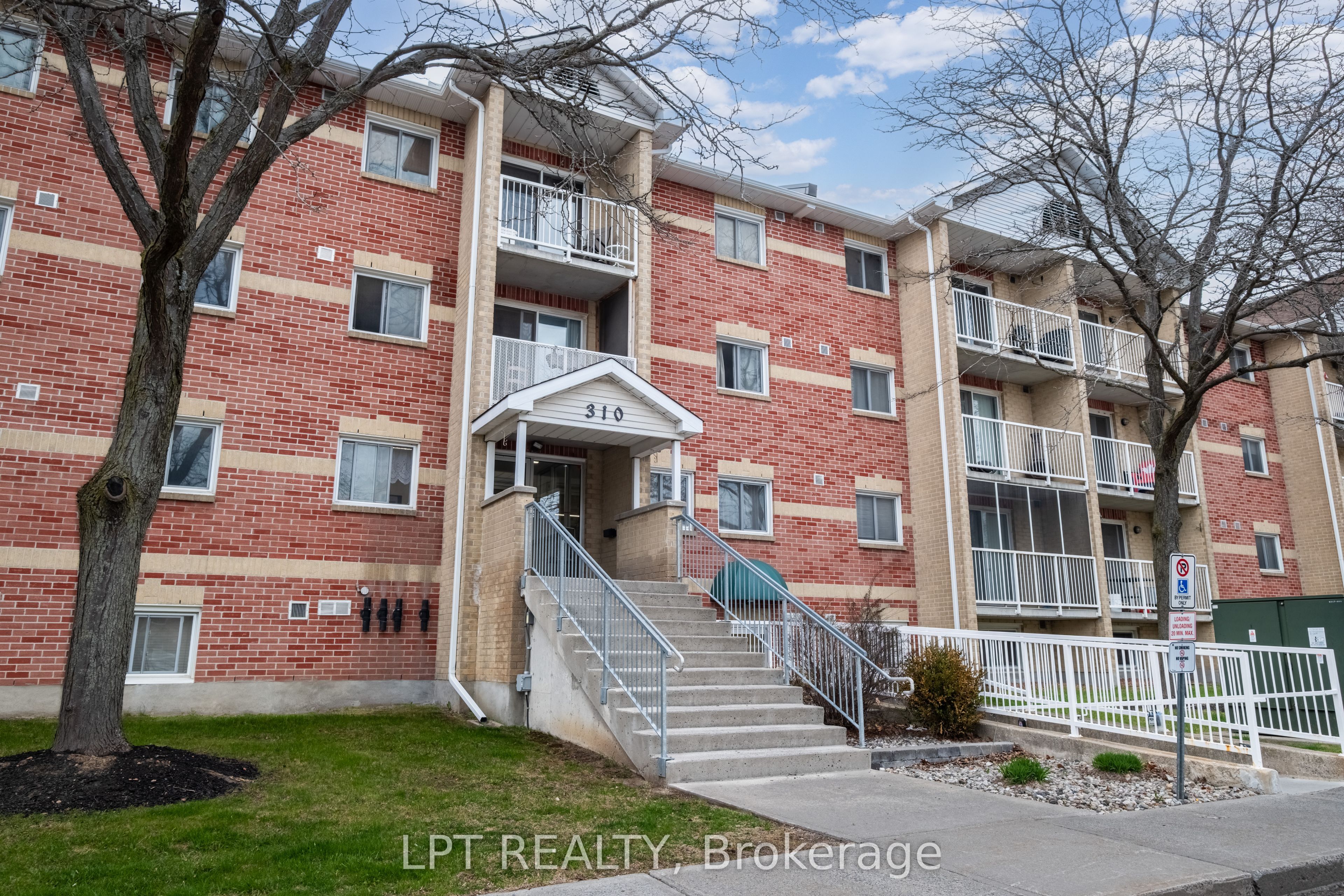 #204 - 310 Kingsdale Avenue Property Photo