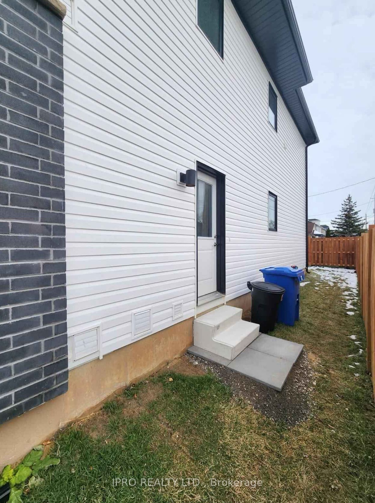 2 Marina Place Property Photo 8