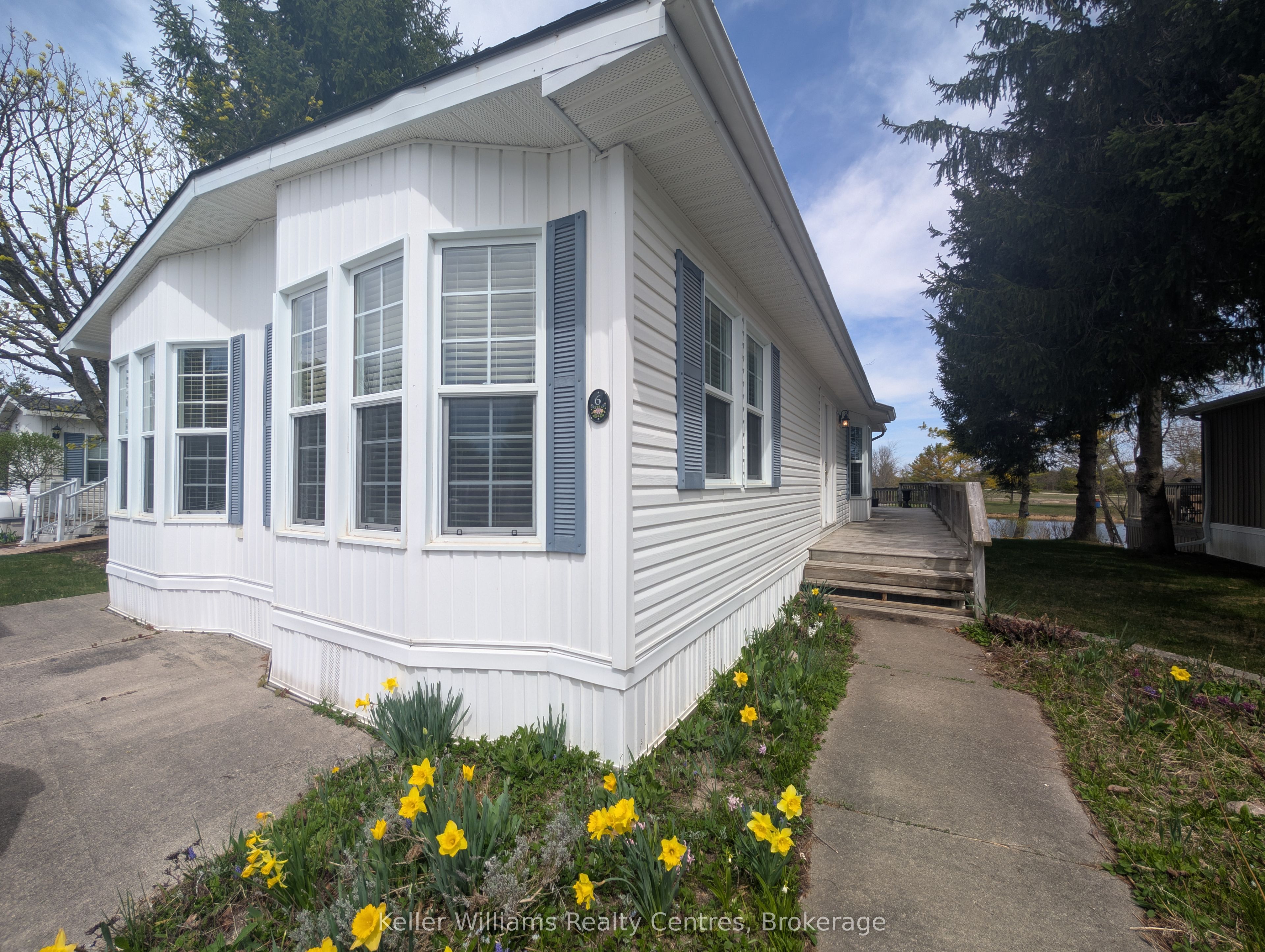#PR6 - 13 Southline Avenue Property Photo 1