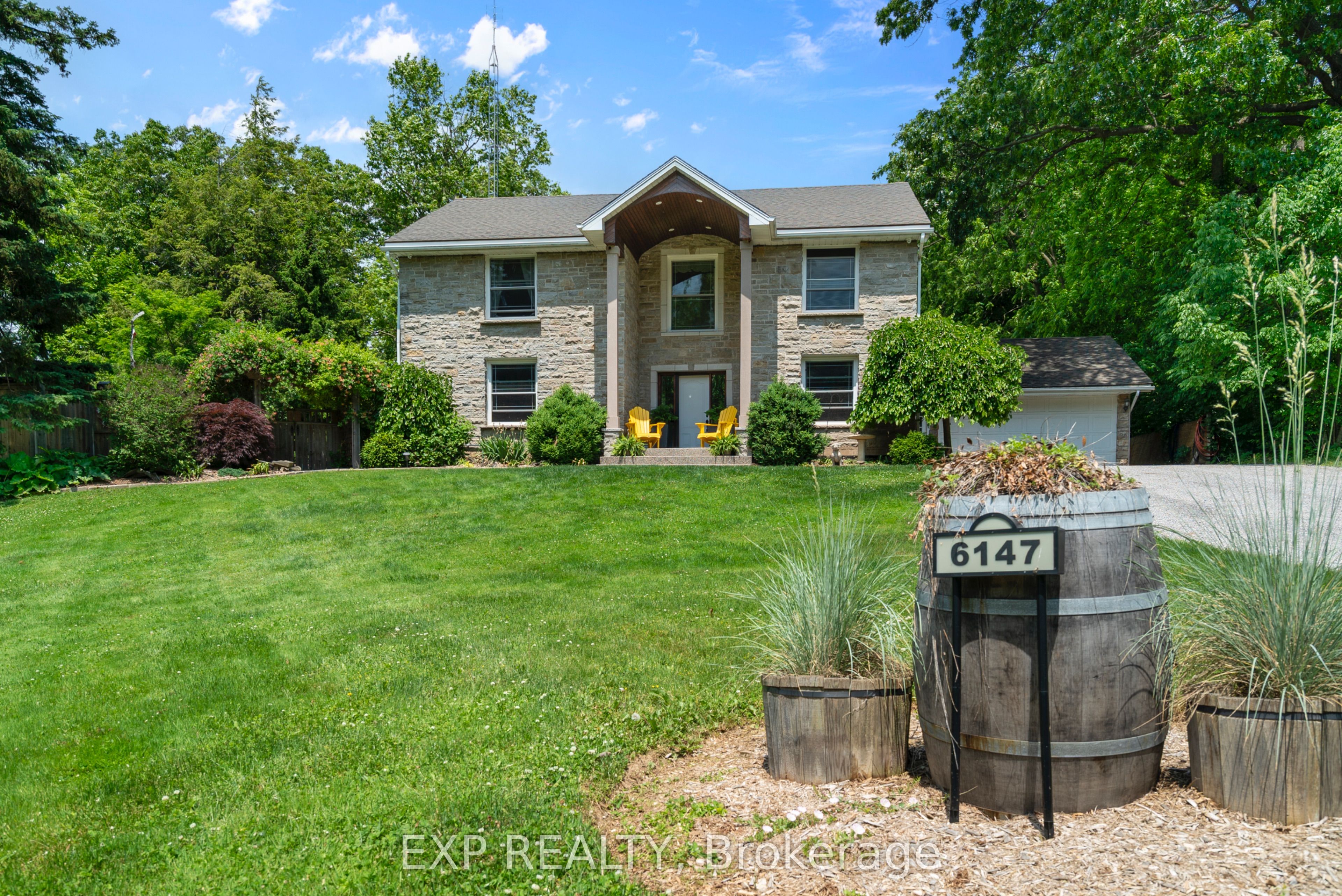 6147 Stamford Townline Road Property Photo 1