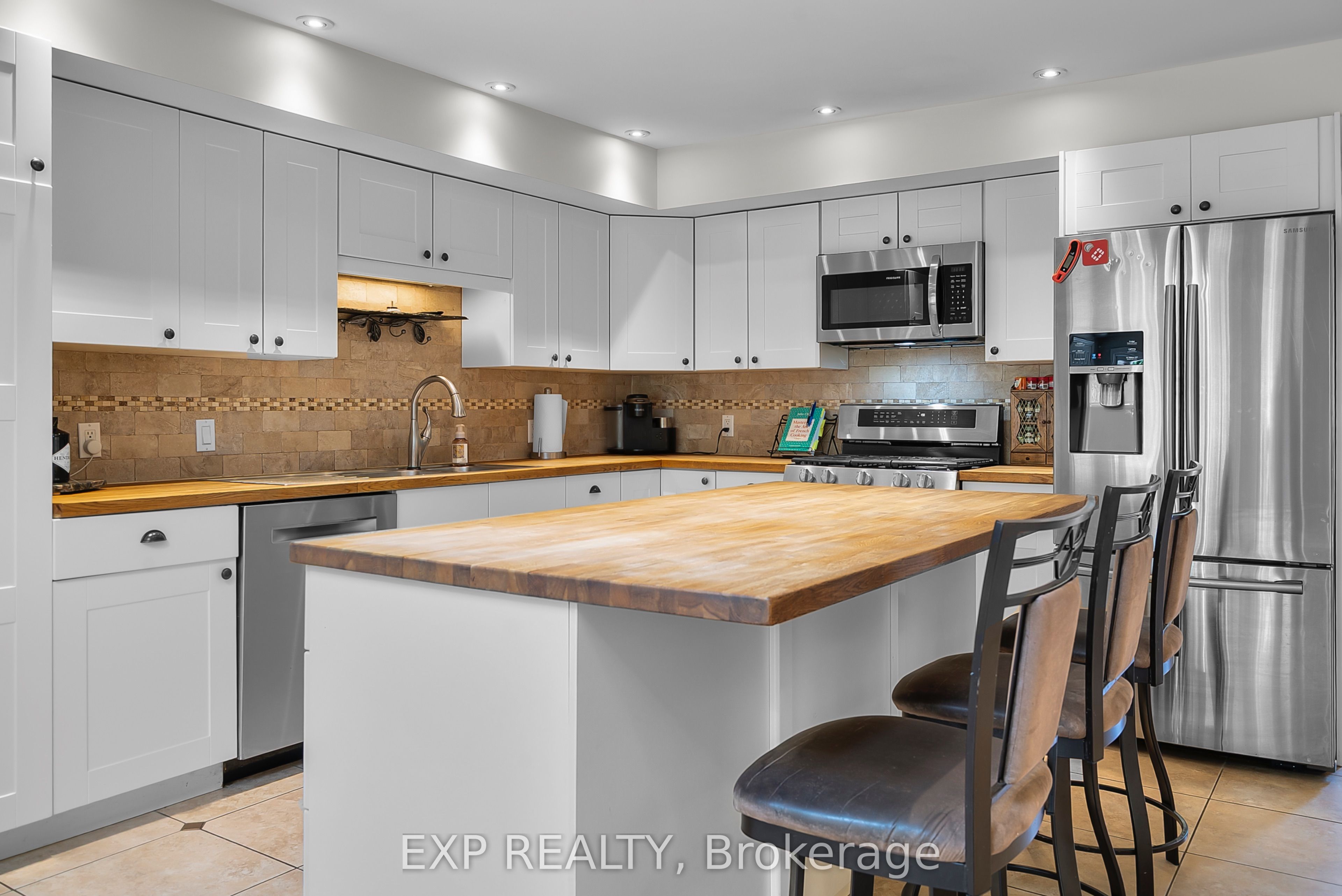 6147 Stamford Townline Road Property Photo 6