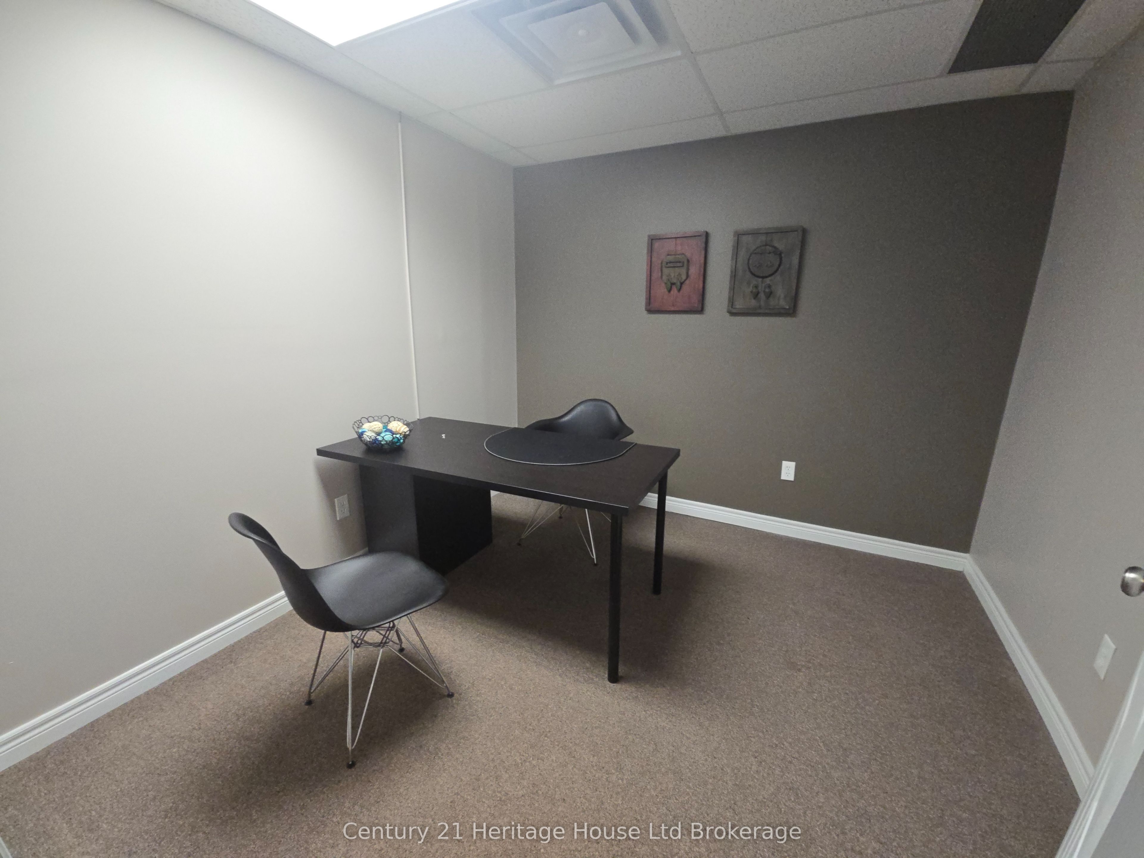 476 Peel Street Third Floor North West Property Photo 17