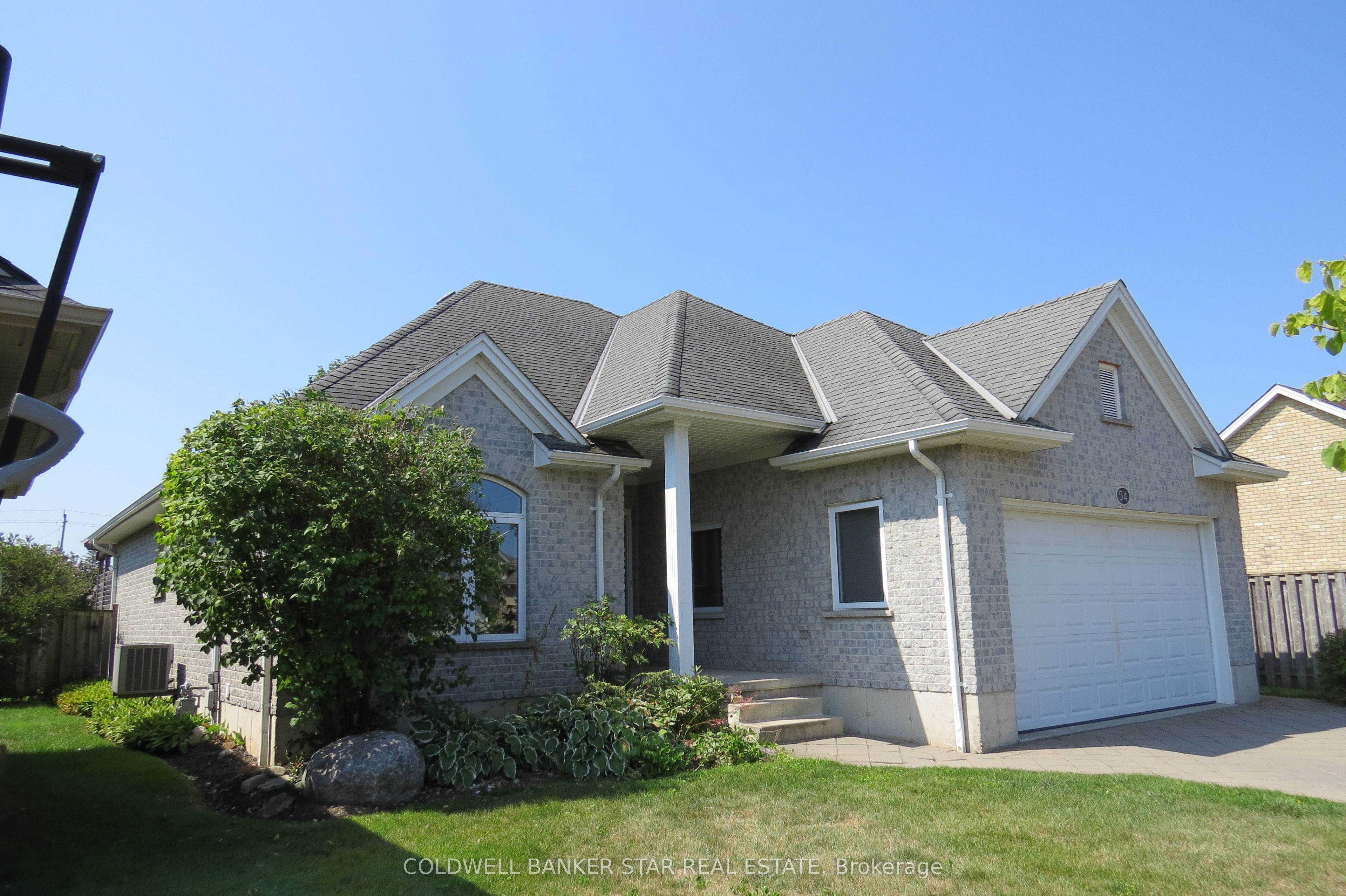 54 Treadwell Street Property Photo 2