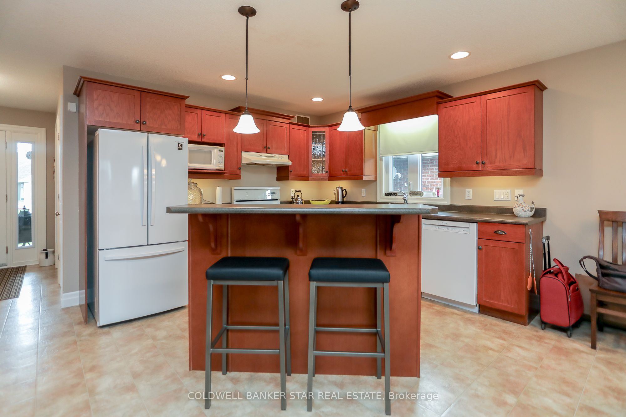 54 Treadwell Street Property Photo 5
