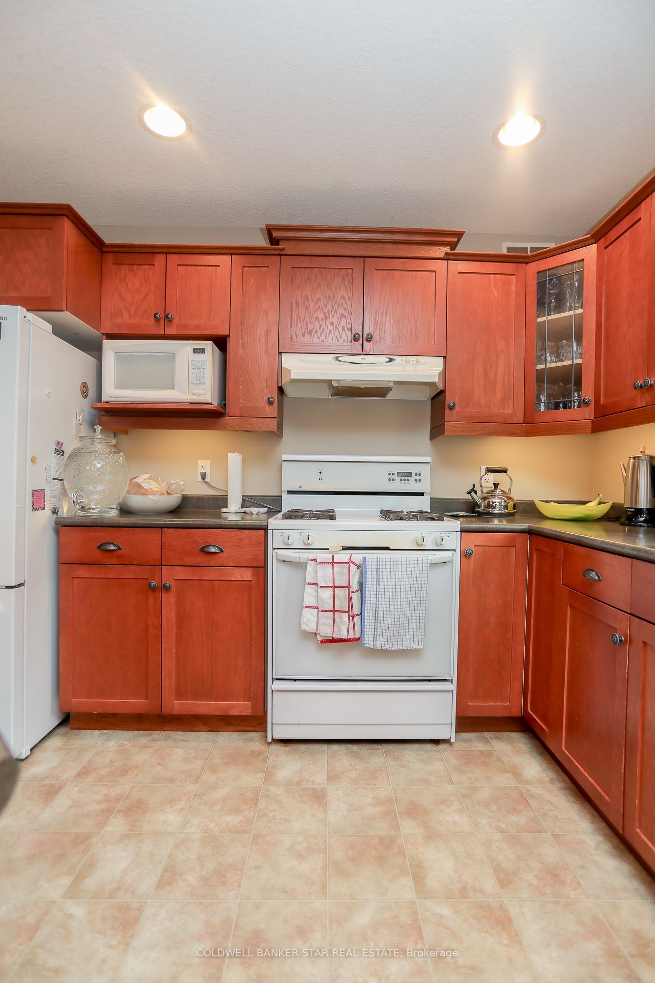 54 Treadwell Street Property Photo 8