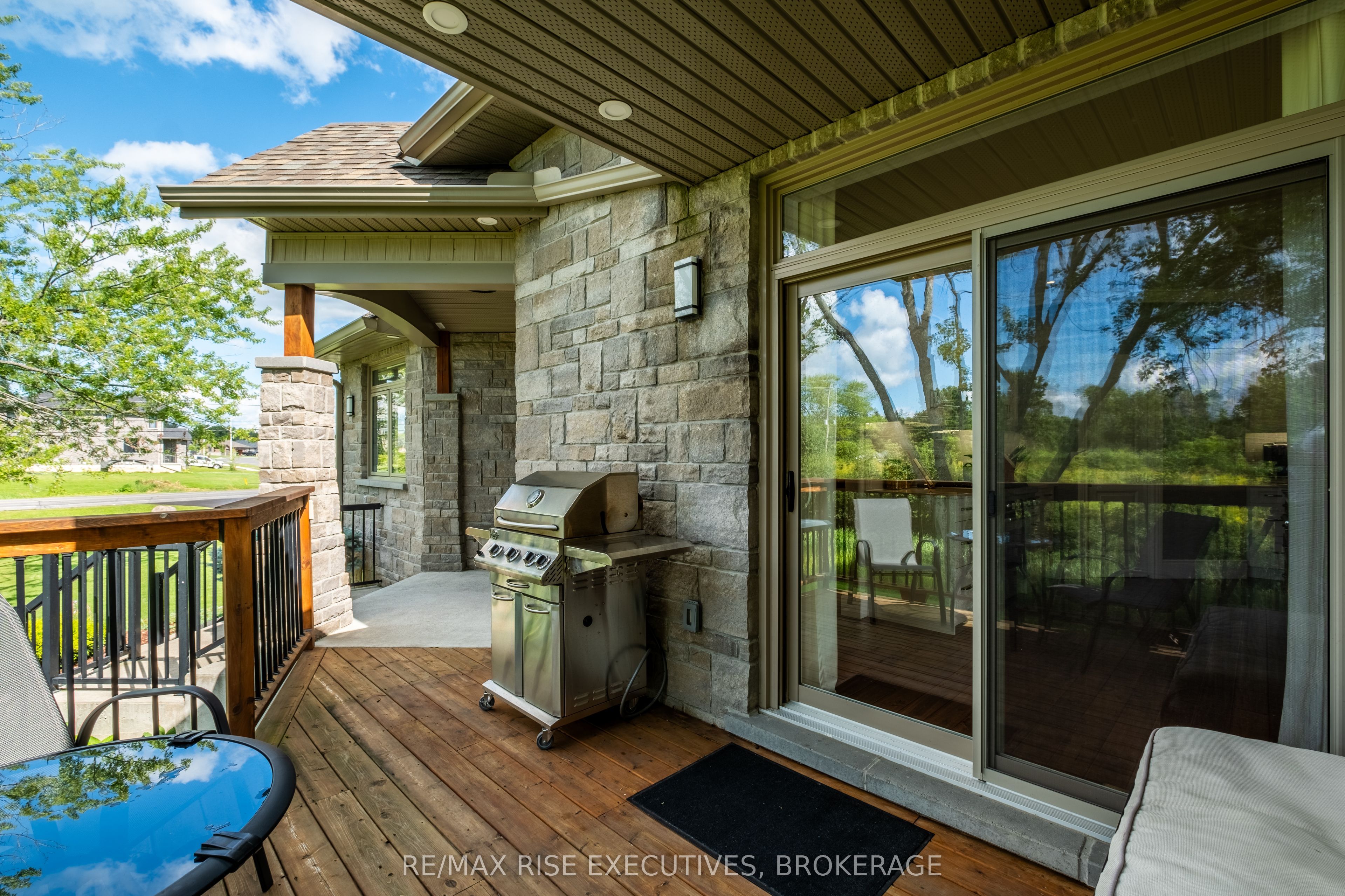 474 Dundas Street Property Photo 13