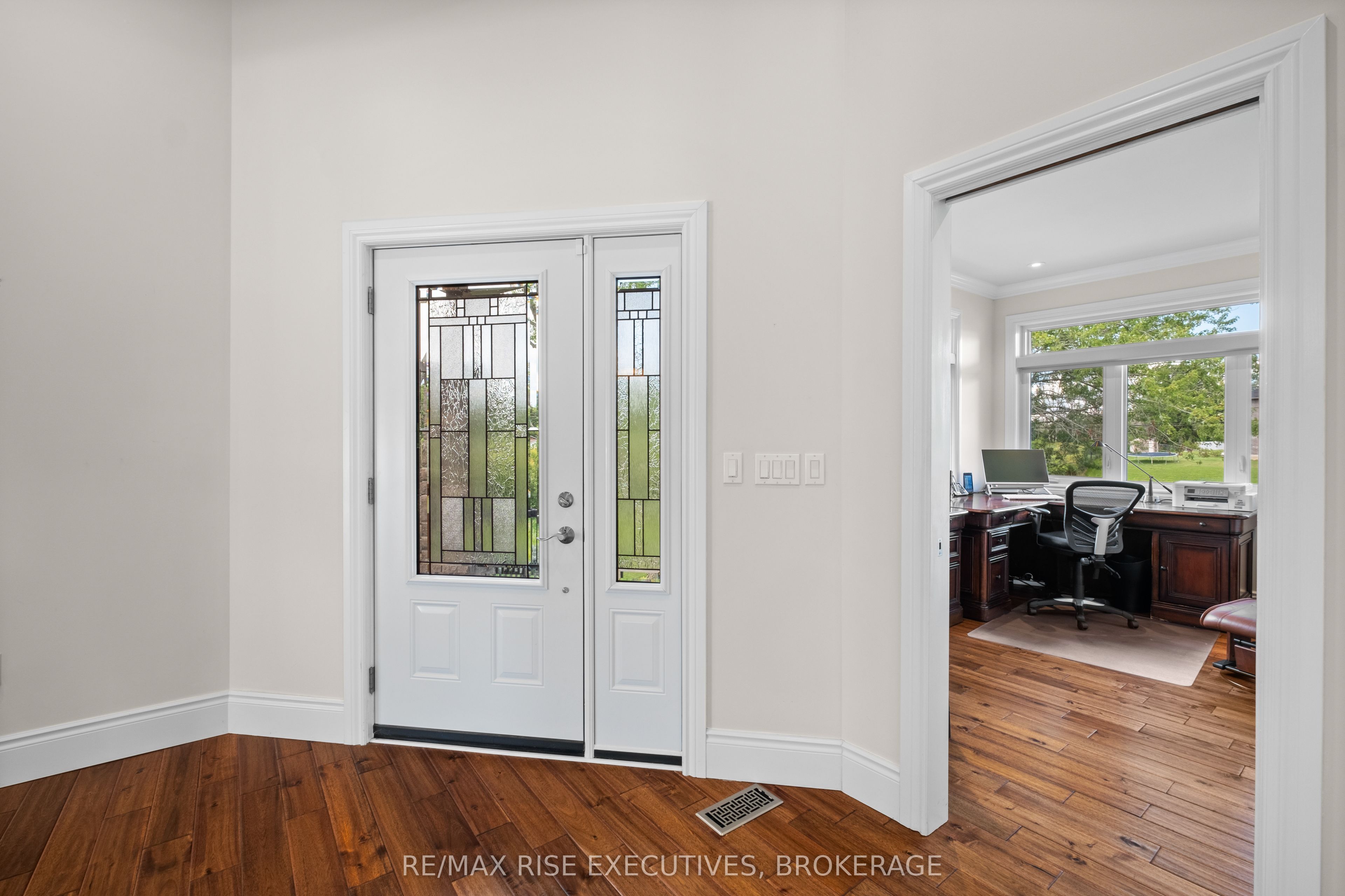 474 Dundas Street Property Photo 21