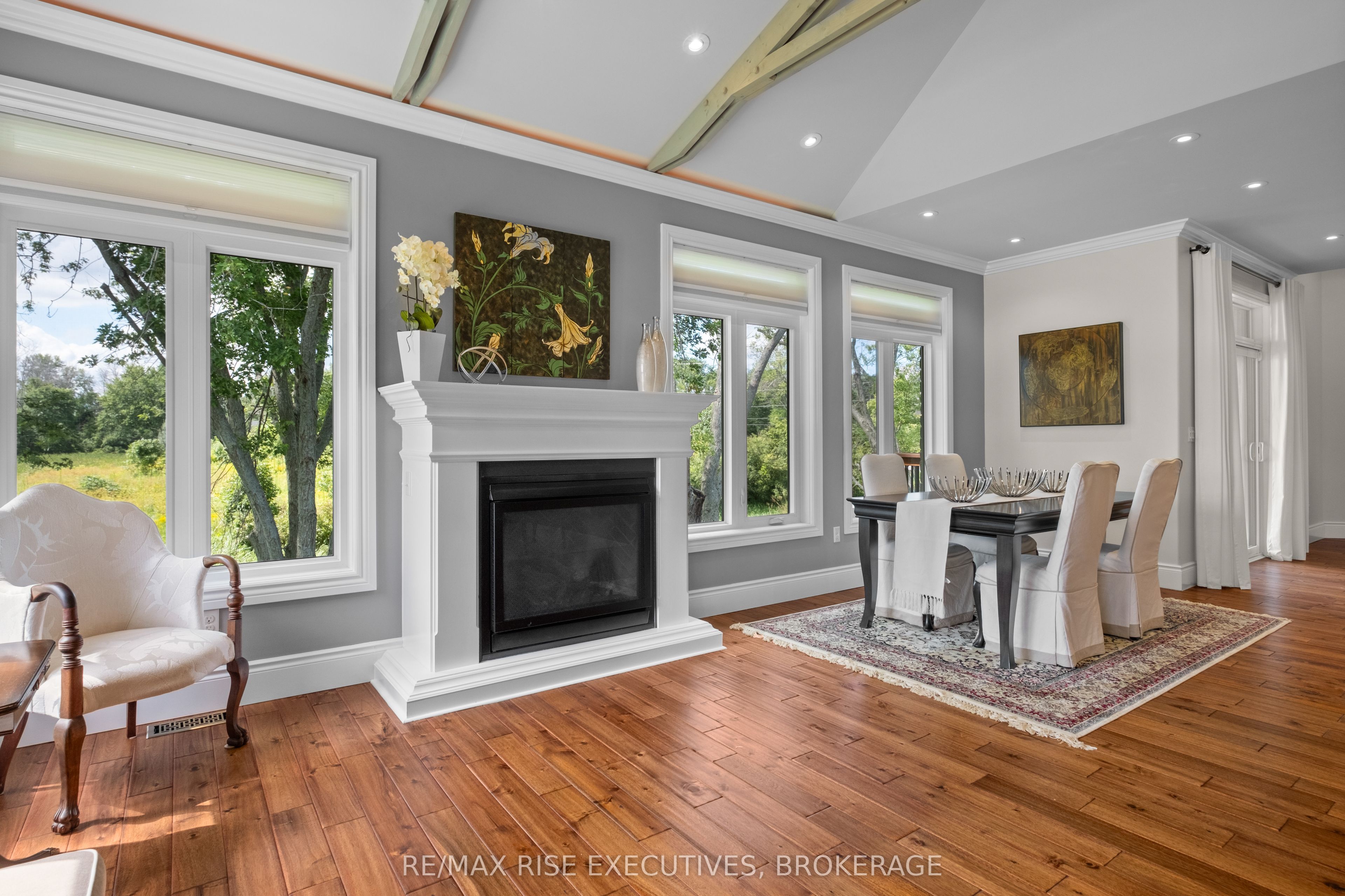 474 Dundas Street Property Photo 25