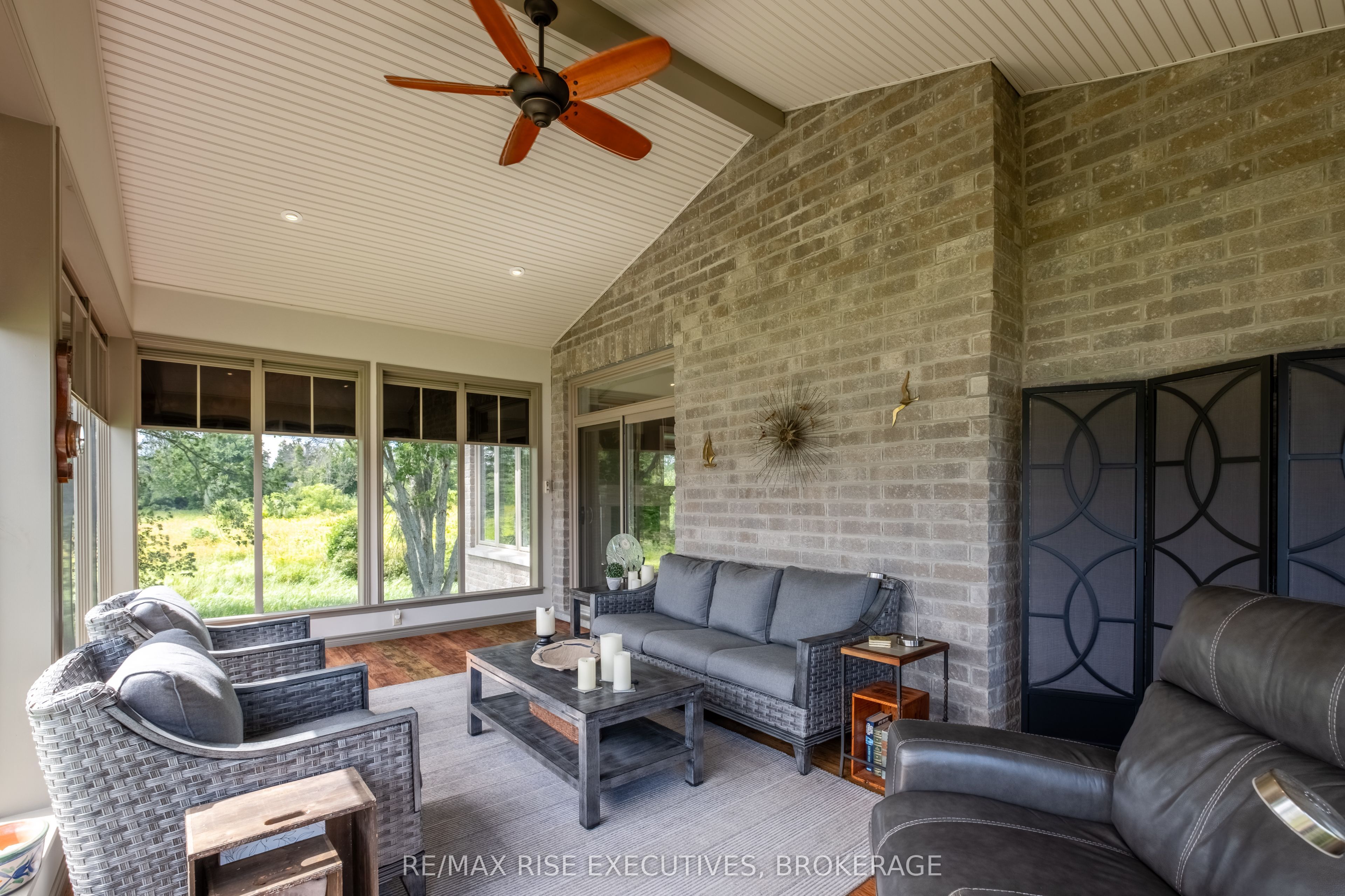 474 Dundas Street Property Photo 30