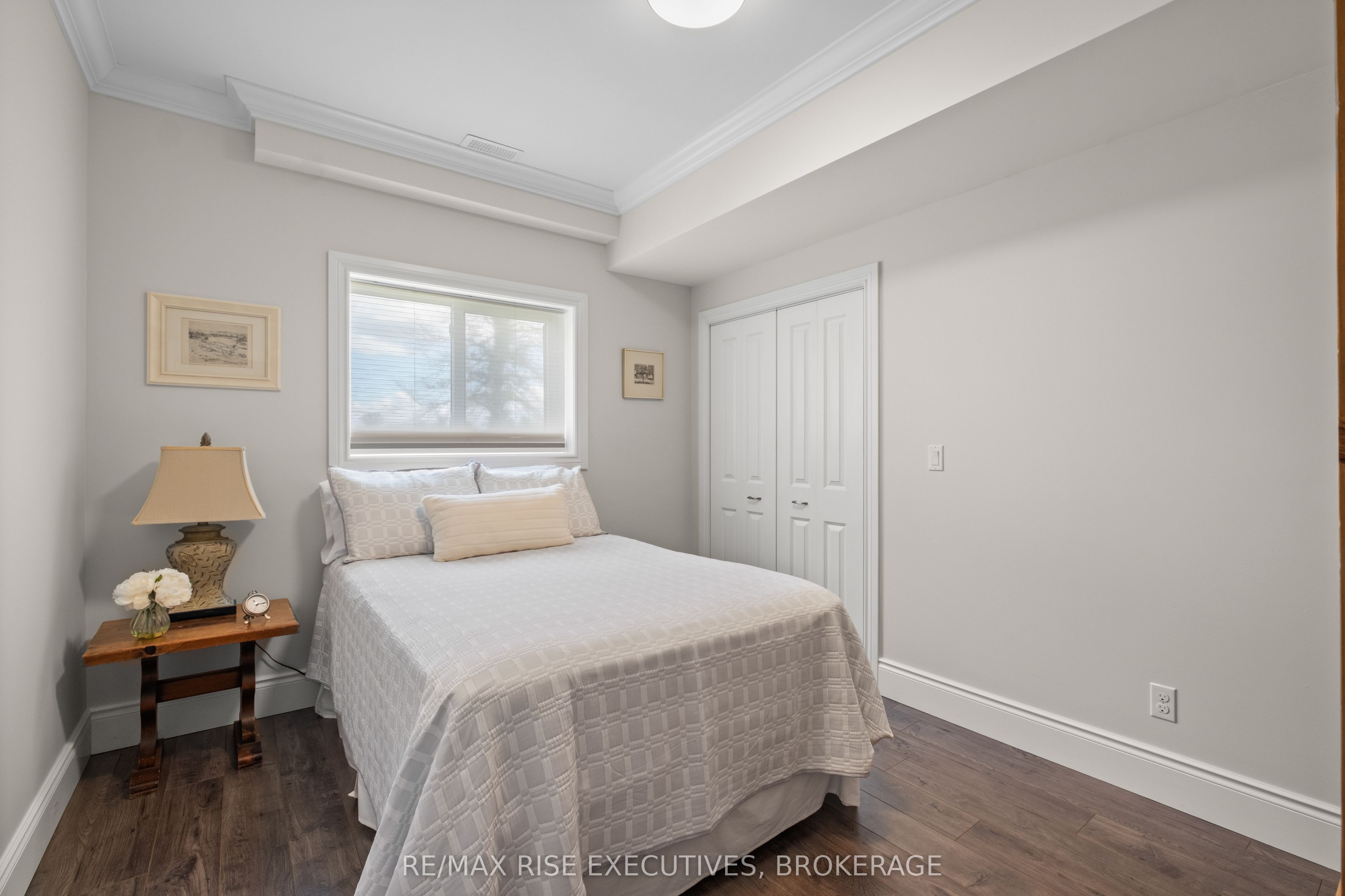 474 Dundas Street Property Photo 41