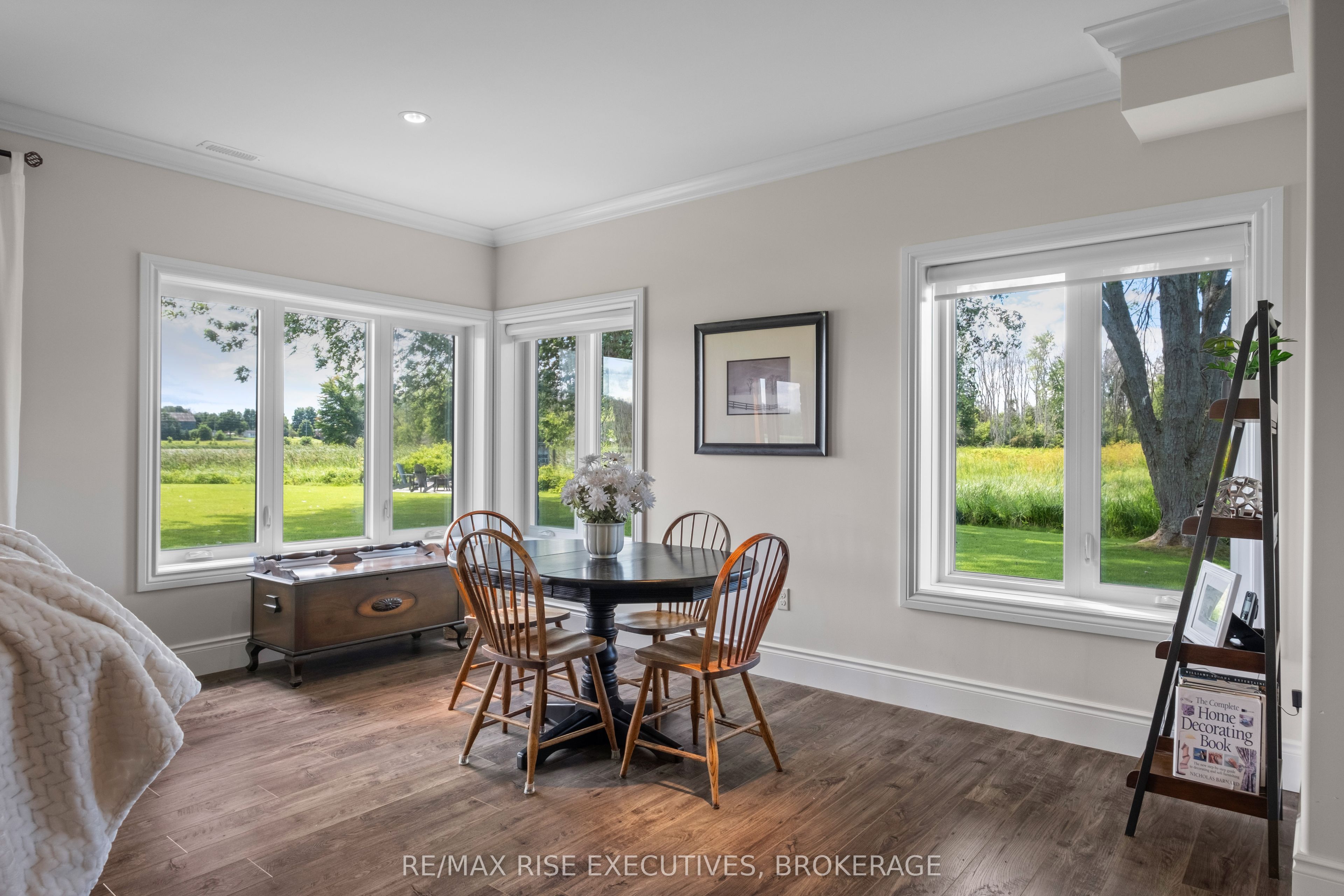 474 Dundas Street Property Photo 46