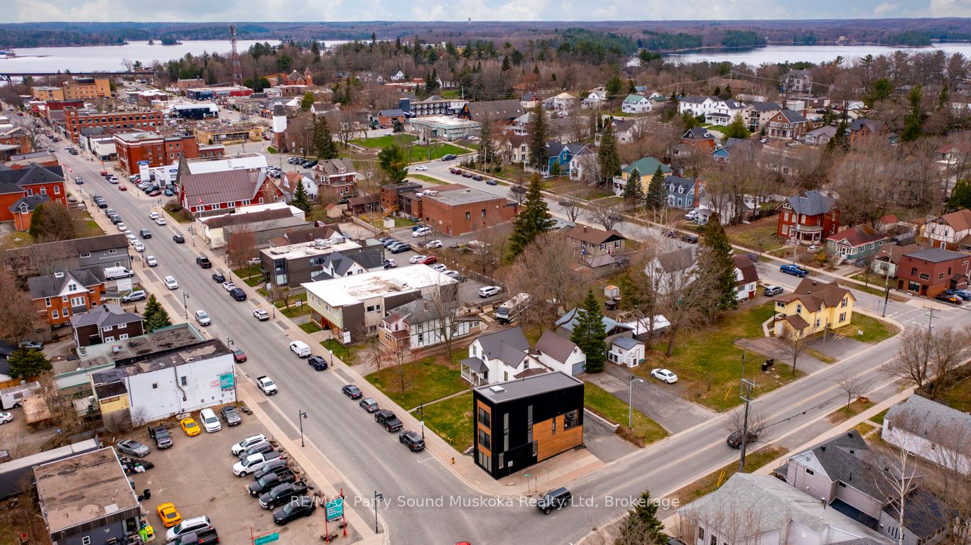 98 James Street Property Photo 3