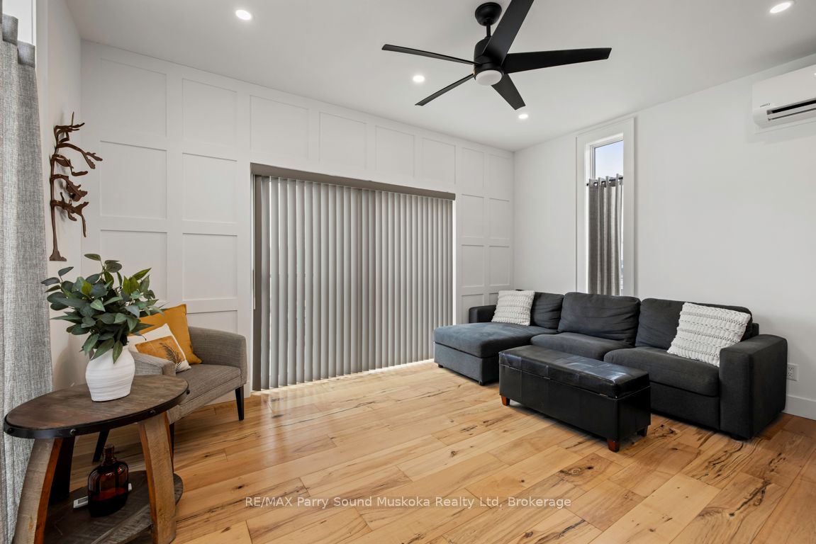 98 James Street Property Photo 13