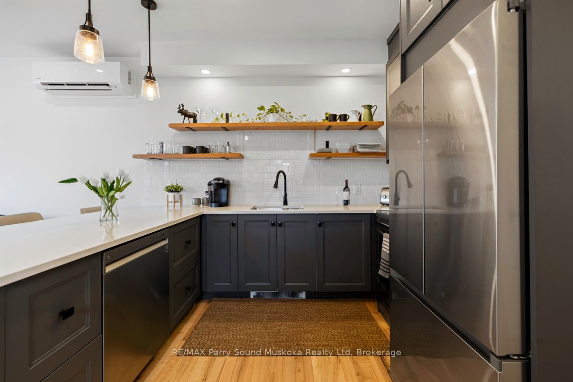 98 James Street Property Photo 17