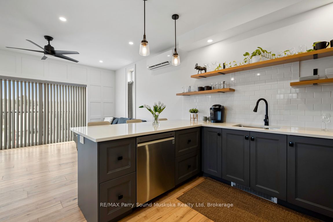 98 James Street Property Photo 18