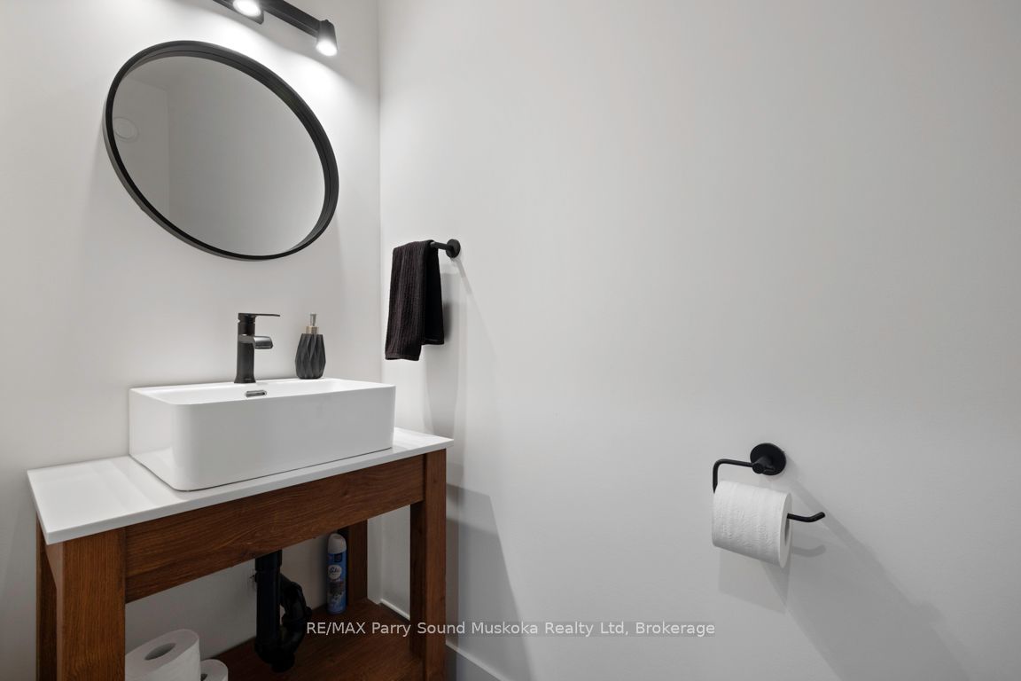 98 James Street Property Photo 39
