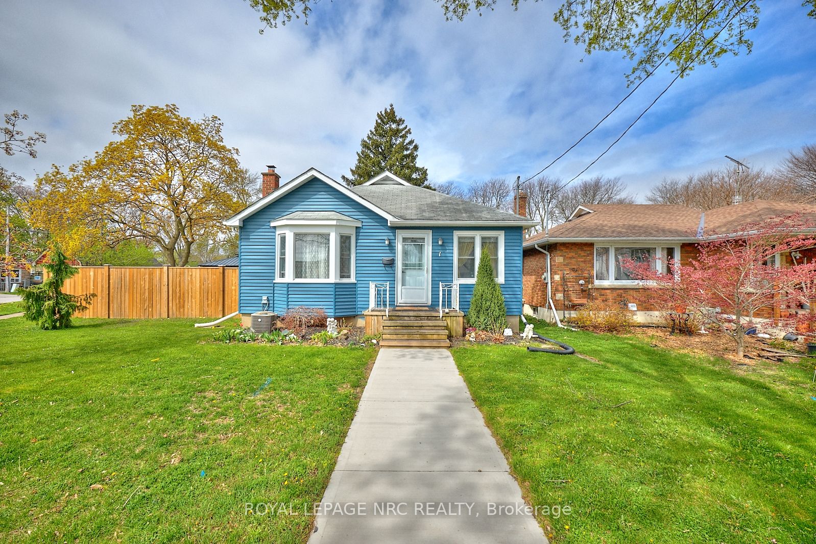 1 Thorndale Ave Property Photo 1