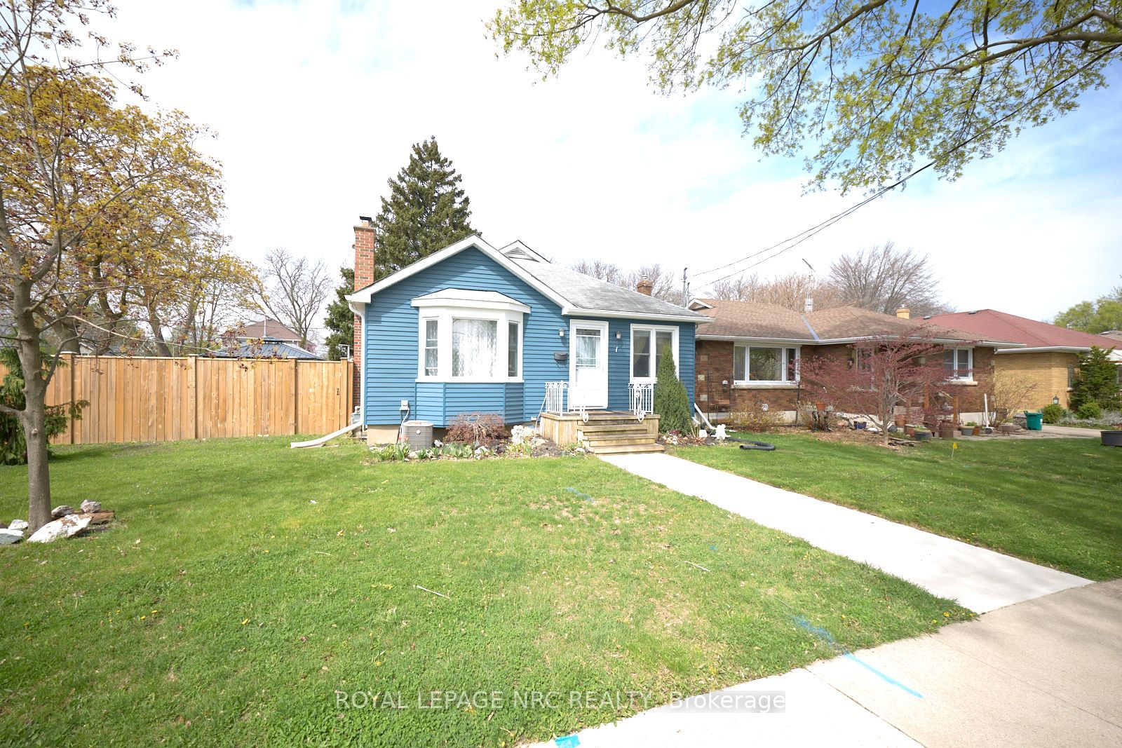 1 Thorndale Ave Property Photo 3