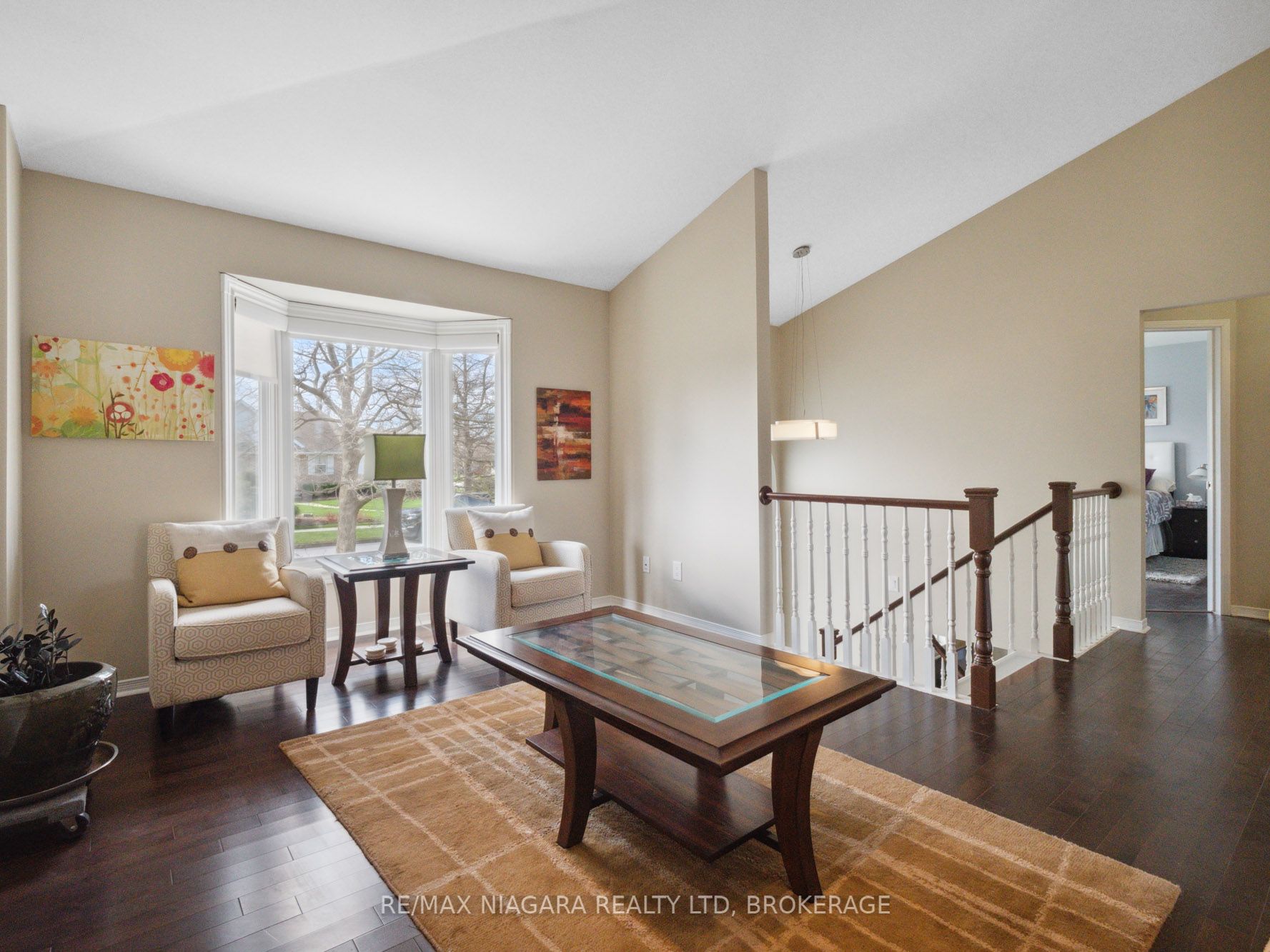 3564 Hill Street Property Photo 4